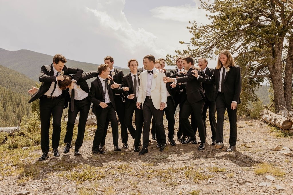 Haven't posted a groomsmen photo in a while, so I thought it was time 

#wedding #brideandgroom #bride #groom #weddingdress #coloradoweddingplanner #weddingmakeup #weddinginspo #weddingplanning #weddingdesigner #coloradoweddingdesign #destinationwedd