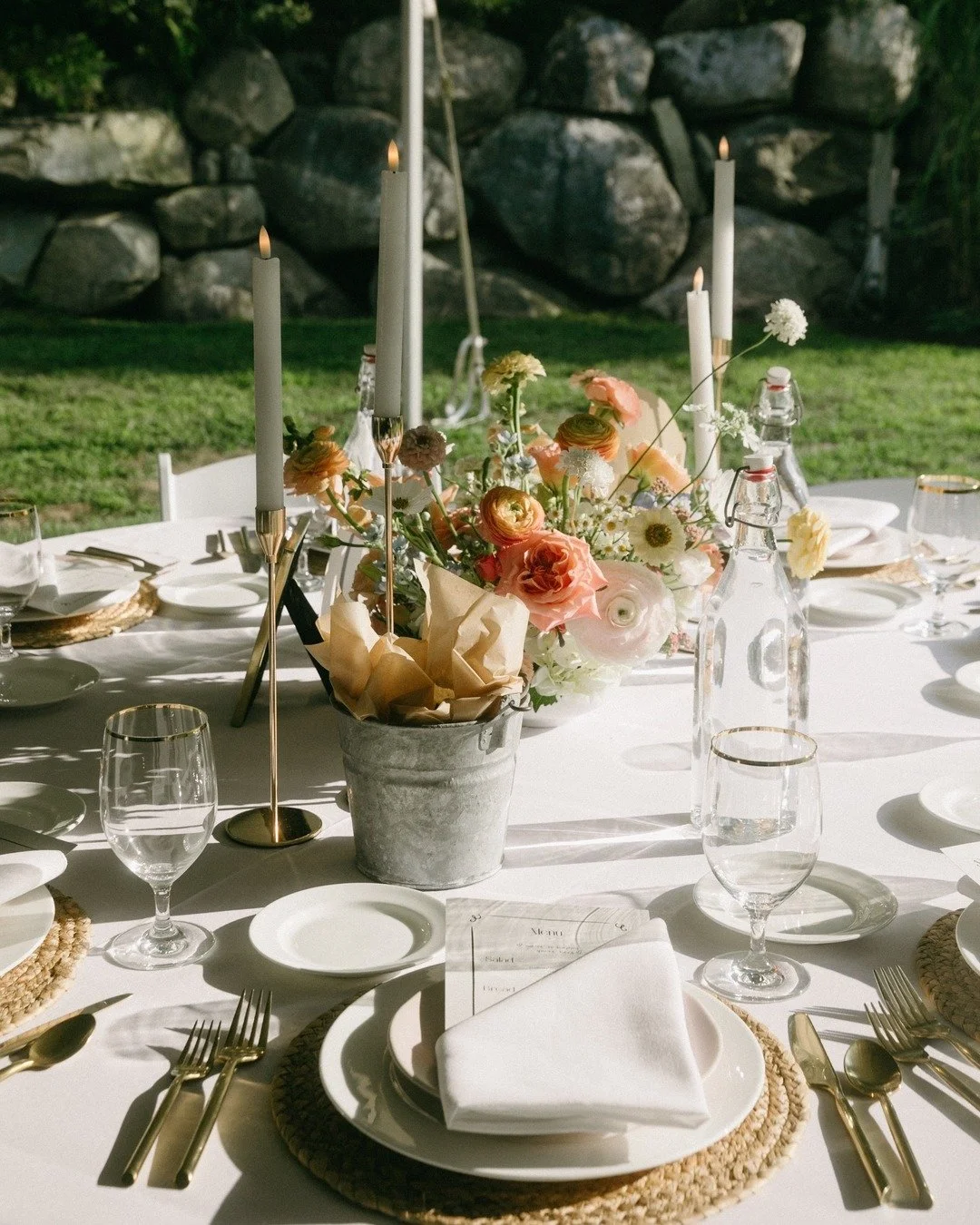 🤍

Planning @elissewoods_
Coordination @pepperandjuneevents
Venue @autumnlaneestate
Photography @emilydelamater
Florals @honeysuckleway
Tent + dinnerware rentals @apluspartyrentalme
Catering @thebreadandbutterco

#wedding #weddingplanning #coloradow