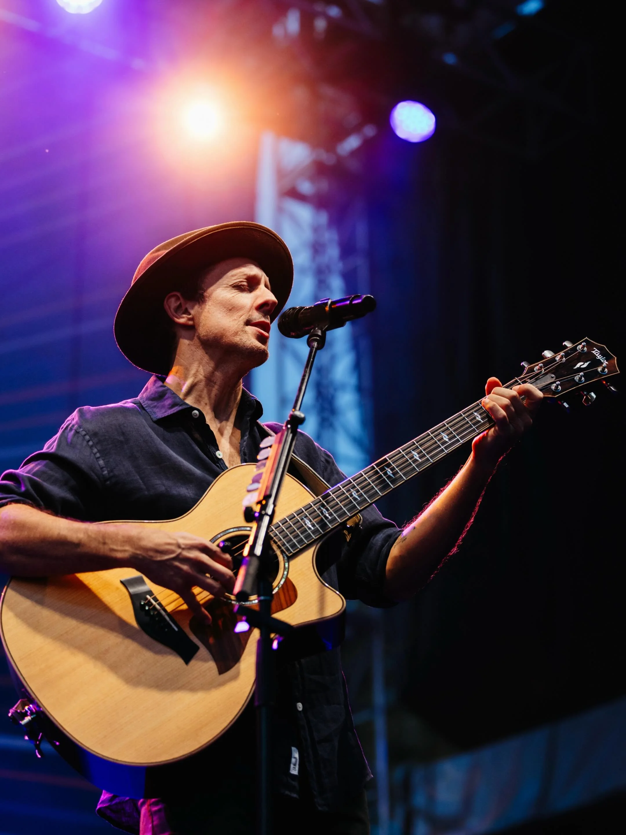 Scenes from an utmost excellent evening with @jason_mraz 

Shot for Tree House Summer Stage

@treehousemusicandevents 
@jason_mraz 
@dspshows
@canonusa