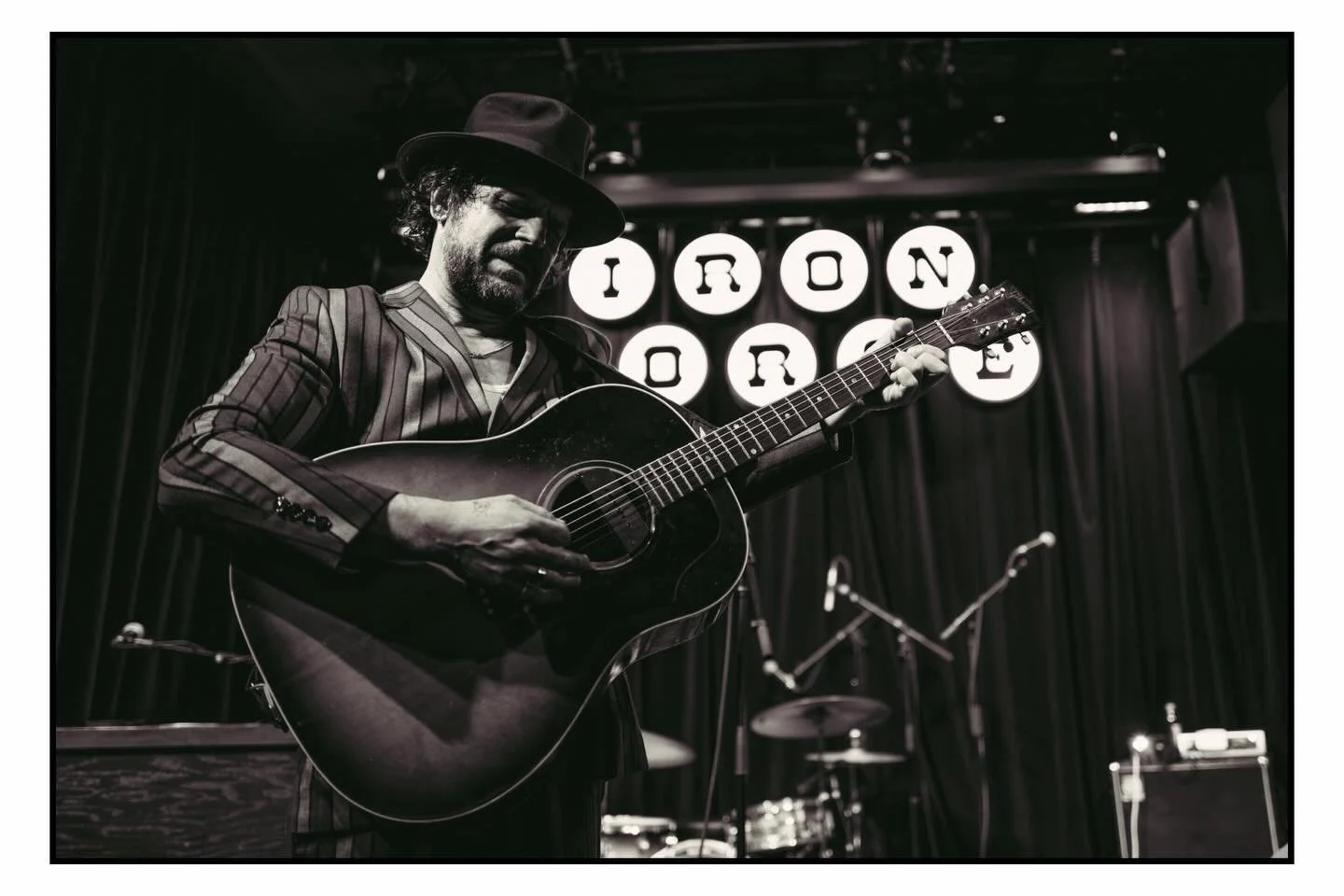 &ldquo;We the people, fuck the man!&rdquo;

Here&rsquo;s some scenes from a most excellent night! Few artists put on such an electric and intimate show as Langhorne Slim. Props on the new album my friend!

@langhorneslim 
@ironhorsenoho