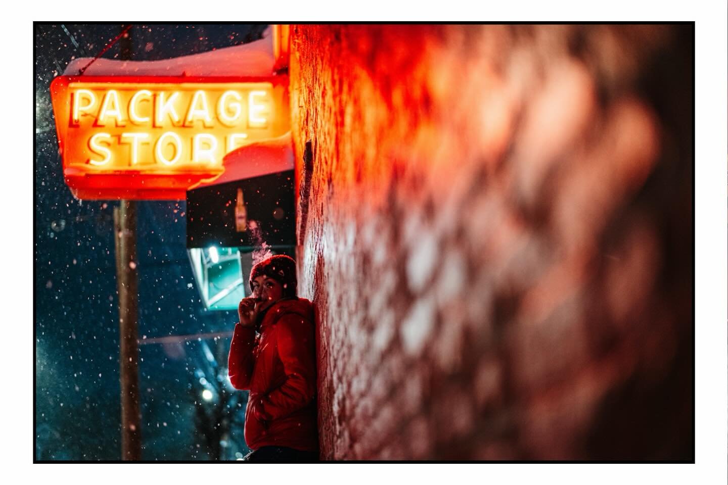 Have you ever fallen in love beneath the neon glow of the package store lights? Amongst the smoke and the empty nips? In between the sounds of the street corner locals and the backfiring cars?

#NeonMoon #DillonsPackageStore #Leica