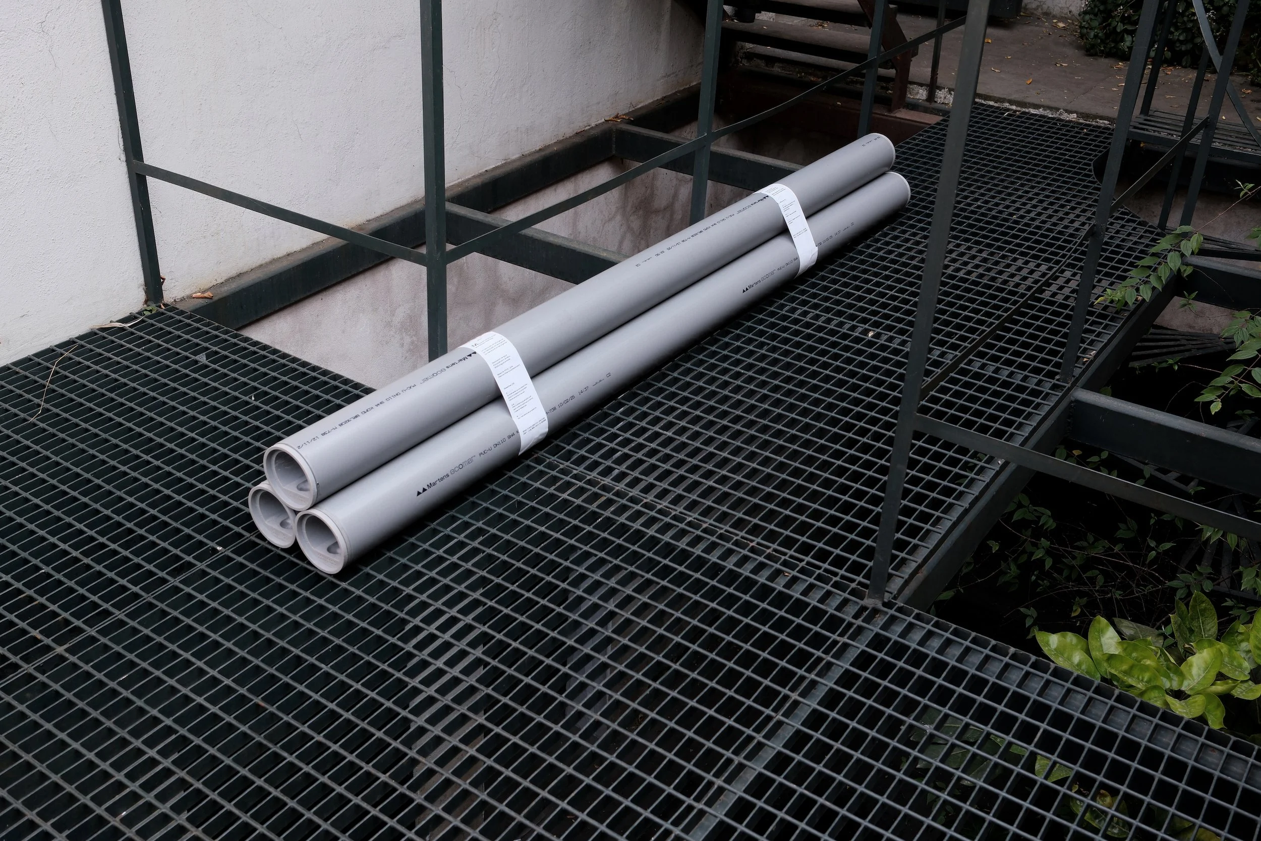 Rodrigo Red Sandoval Hydra PVC pipes installation on metal platform, Croma