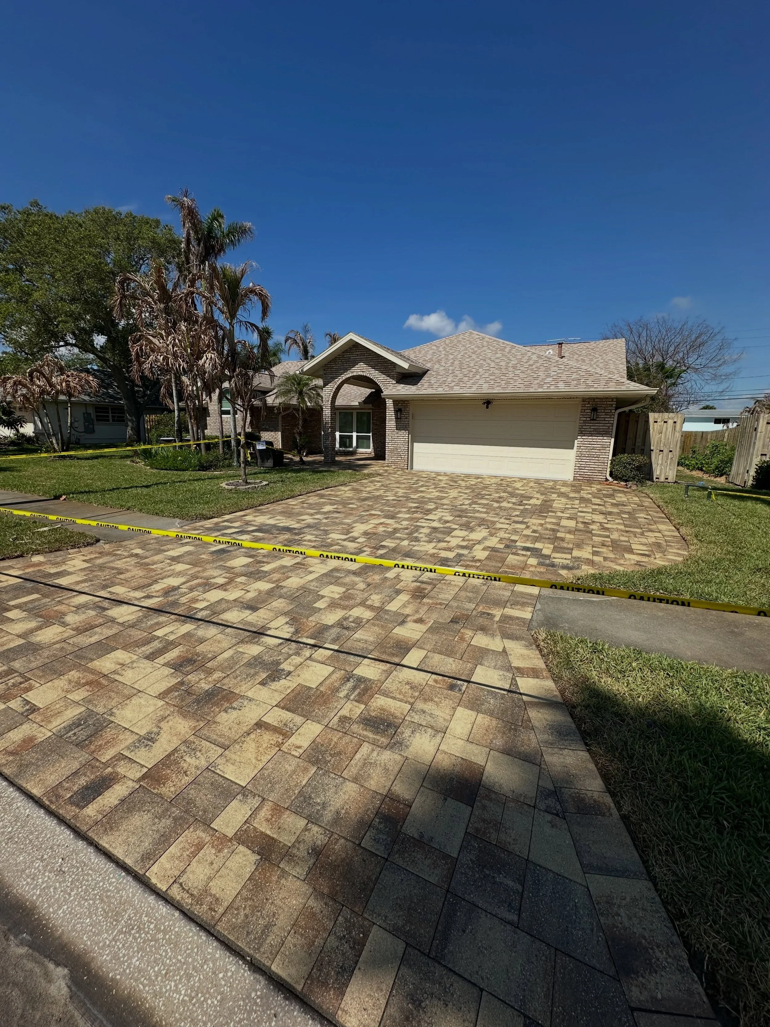 There&rsquo;s just something about a fresh paver seal that makes the whole house look newer again. 🙌🏼✨

The difference is crazy once the sealer hits. What looked faded, dry, and worn suddenly looks rich, clean, and finished again.

Same driveway. S