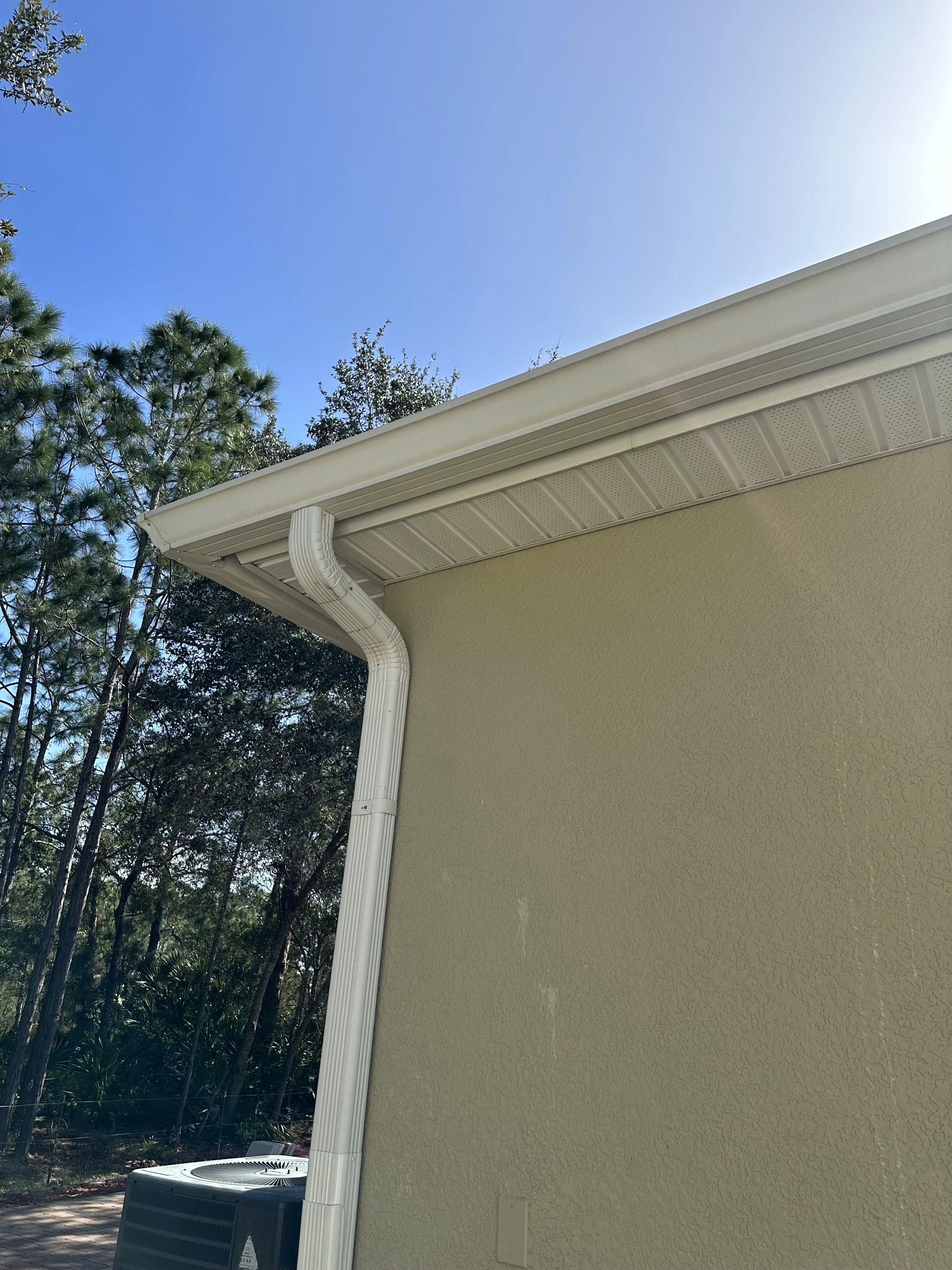 Exterior House Soft Washing, Pressure Washing Brevard and Indian River County