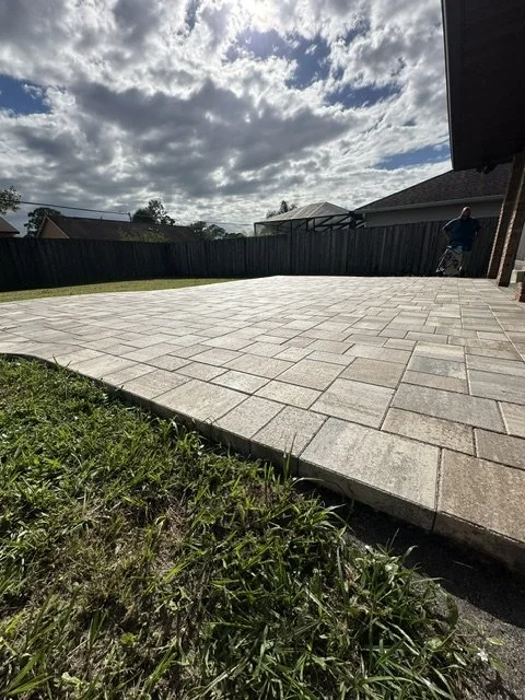Professional paver sealing and travertine sealing services in Melbourne, Palm Bay, West Melbourne, Melbourne Beach, Indialantic, Satellite Beach, Indian Harbour Beach, Cocoa Beach, Rockledge, Sebastian, and Vero Beach by Press Seal, protecting brick