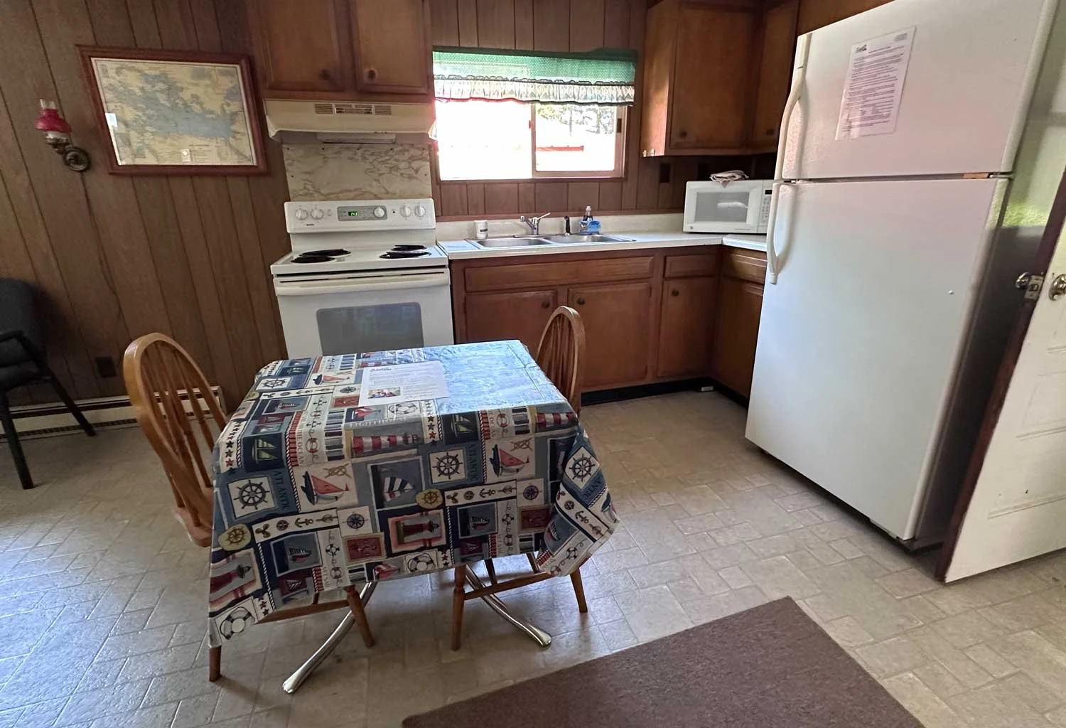 6-Kitchen-Sundeck-Cottages-2026.jpg