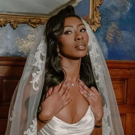 Bridal jewelry, necklace, and cathedral veil