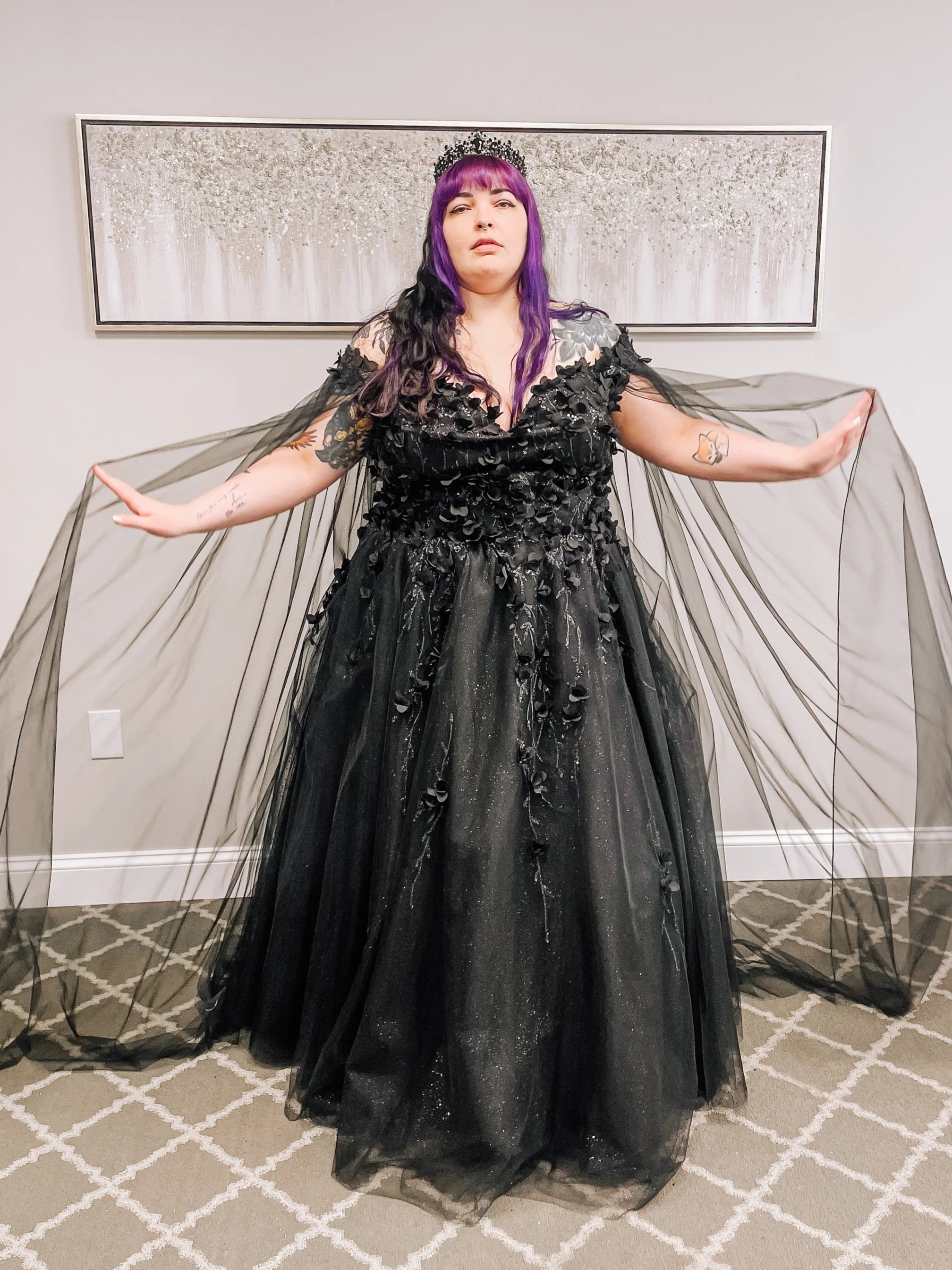 plus%2Bsize%2Bblack%2Bwedding%2Bgowns.png