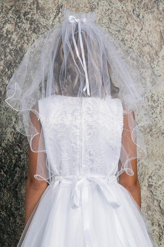 Veils and headpieces