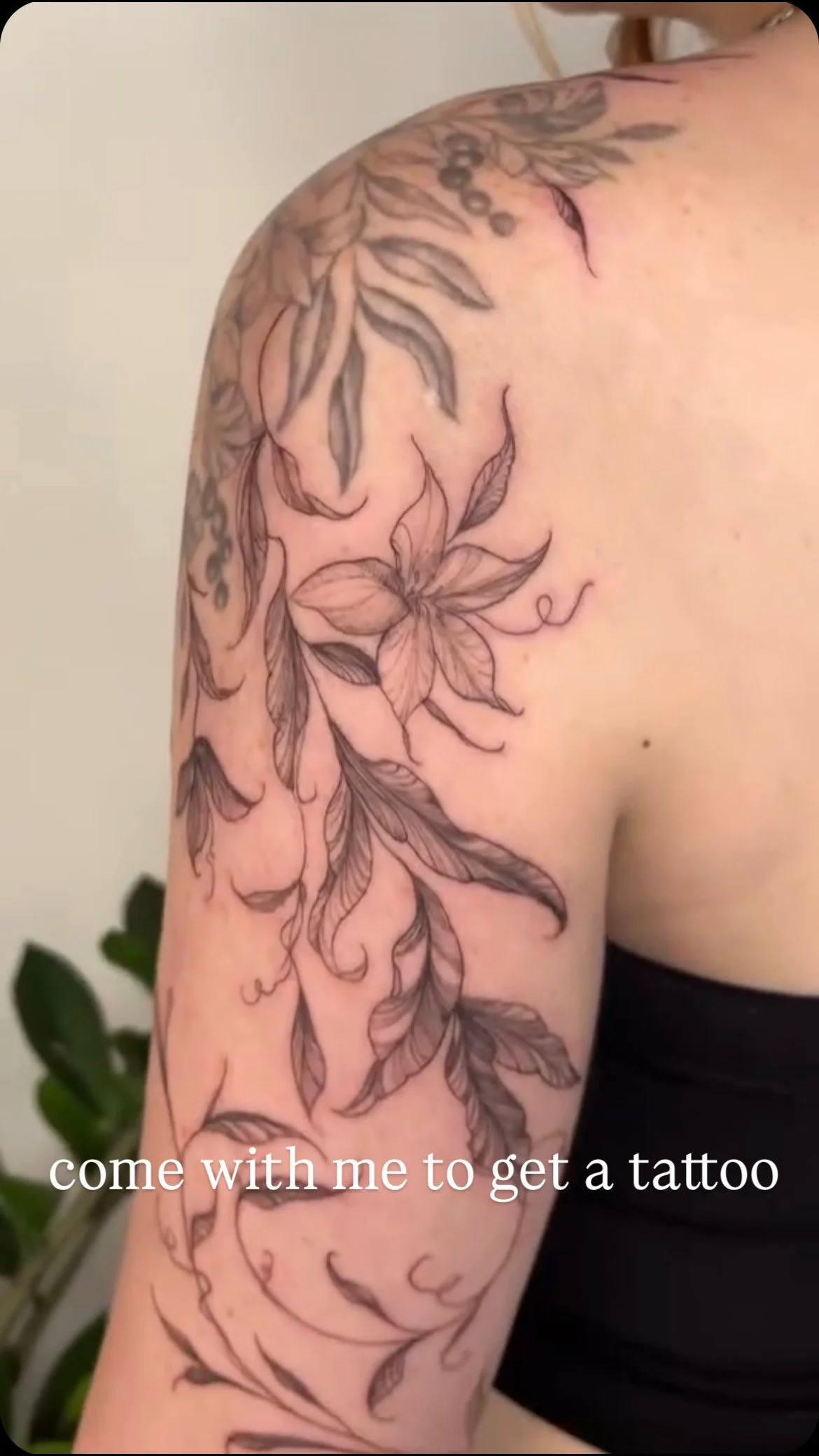 𓇗 𓆱𖣂 ⋆. my turn to get a tattoo! 𖦹⋆✮⋆.˚the wonderful @raini.xo.tattoo extended my weeping willow sleeve with so much care and thoughtfulness 𓇗 𓆱𖣂 ⋆.˚𖦹⋆✮⋆.˚
Raini tattoos with me @studio___baby, message her to book in xxx
