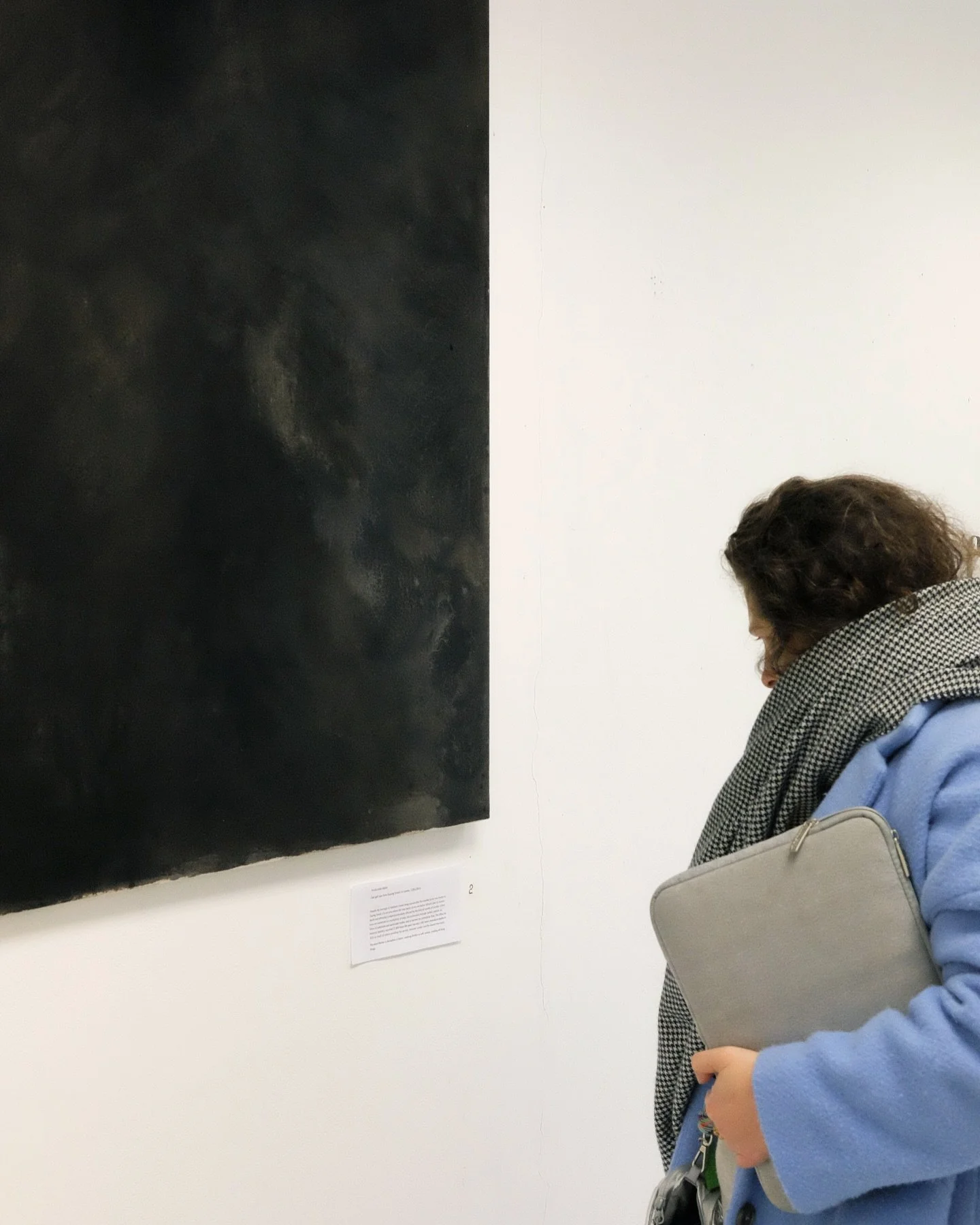 Recent work shown with @ma_art_and_ecology as part of 𝘈 𝘙𝘦𝘴𝘱𝘰𝘯𝘴𝘦 𝘵𝘰 𝘋𝘦𝘢𝘥 𝘌𝘯𝘥𝘴: 𝘈𝘭𝘵𝘦𝘳𝘯𝘢𝘵𝘪𝘷𝘦 𝘊𝘢𝘳𝘣𝘰𝘯 𝘈𝘧𝘵𝘦𝘳𝘭𝘪𝘷𝘦𝘴. It is made of oak tree galls from Epping Forest, East London and considers our interconnectedn