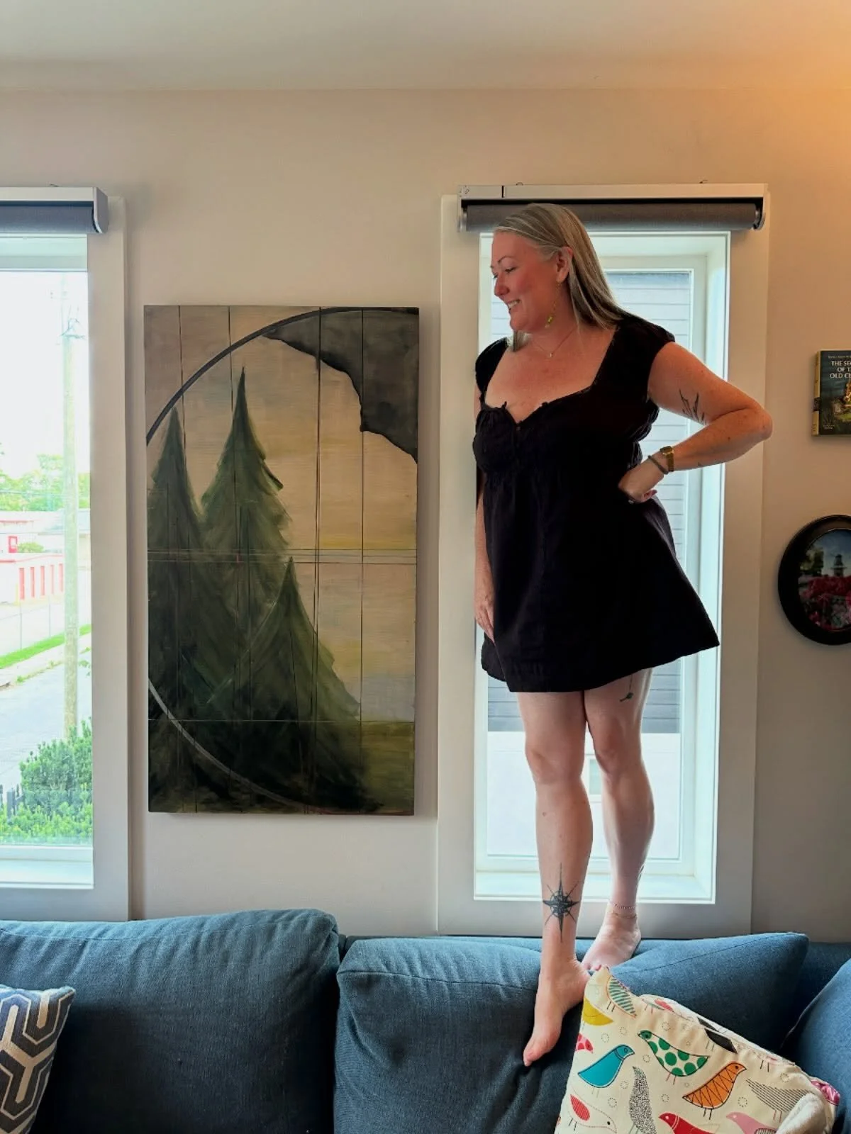 Visiting my art in friend&rsquo;s houses is fucking awesome. Having friends who support my art, inspire my art, and generally inspire me is next level awesome 💘 

#skyloraineart #watercoloronwood #828isgreat