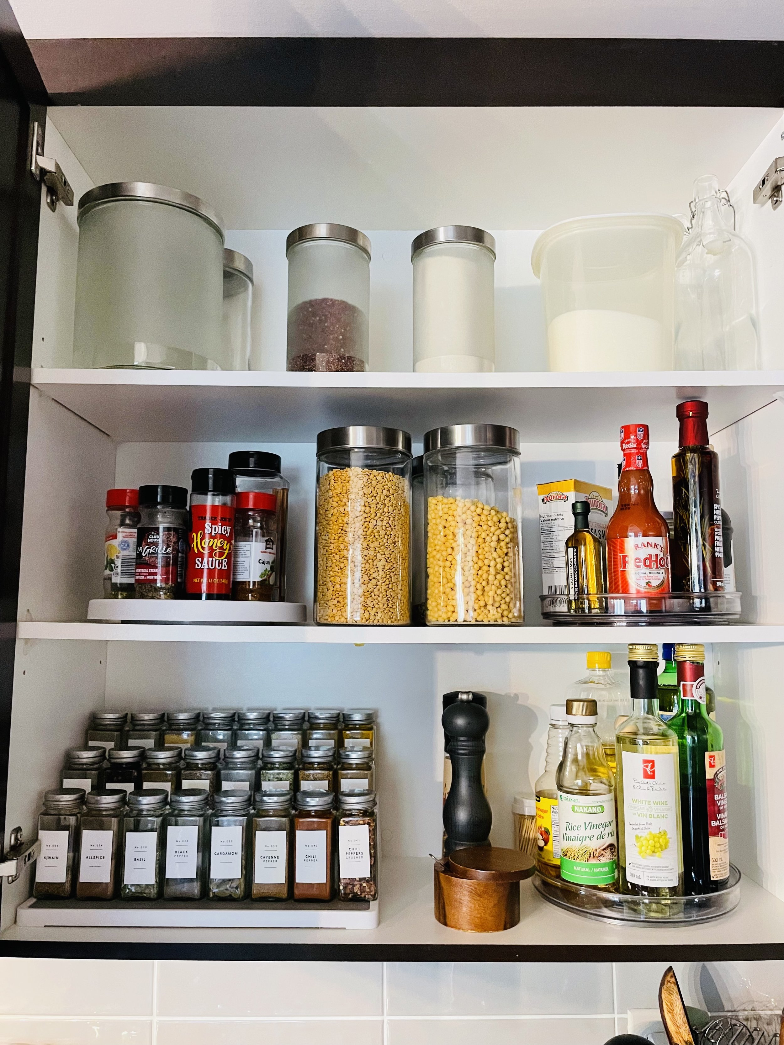 Kitchen - Organized Spices & Cooking Oils