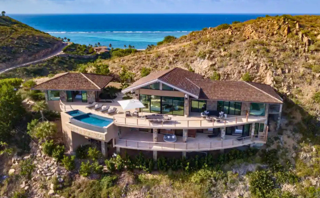 Villas of Distinction
