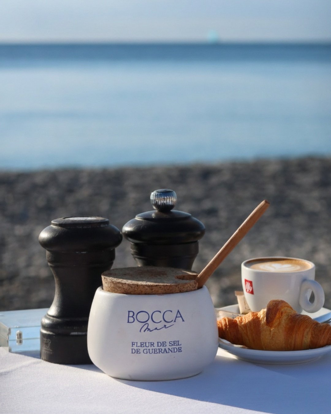 Un matin hivernal &agrave; Bocca Mar.

&mdash;&mdash;
🍽️ Bocca Mar
💙 Dolce Vita sur la prom
🕑 La plage ouvre de 9h00 &agrave; 17h30, suivant les conditions m&eacute;t&eacute;os
📍15 Promenade des Anglais, 06300, Nice
#beachclub #boccamar #southoff