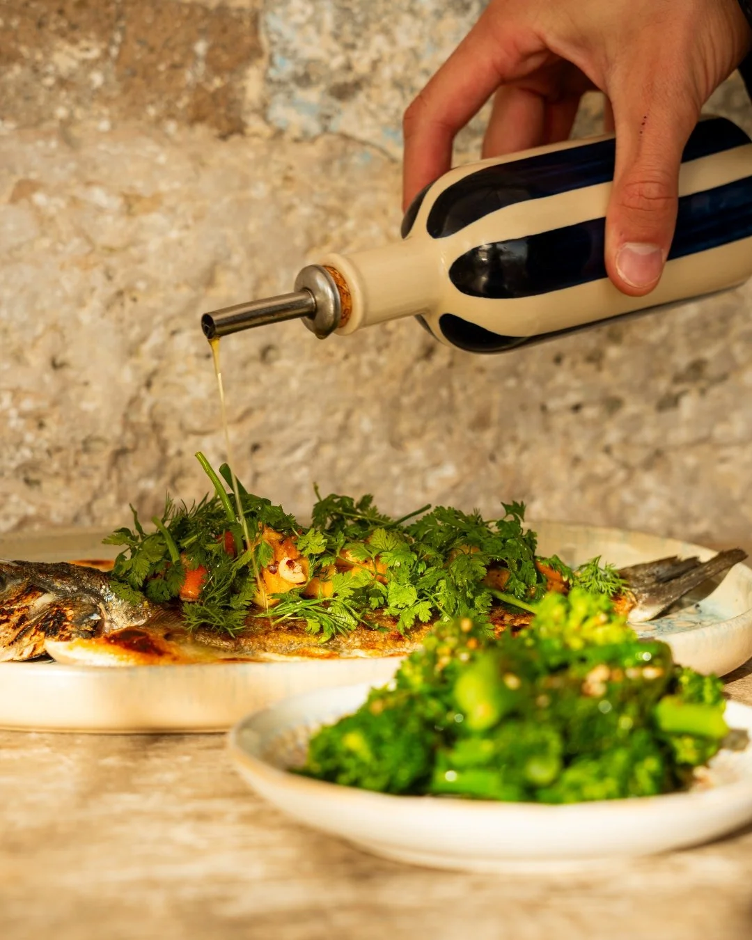 Juste un filet d'huile.

&mdash;&mdash;
🍽️ Bocca Mar
💙 Dolce Vita sur la prom
🕑 La plage ouvre de 9h00 &agrave; 00h00, suivant les conditions m&eacute;t&eacute;os
📍15 Promenade des Anglais, 06300, Nice
#beachclub #boccamar #southoffrance #restaur