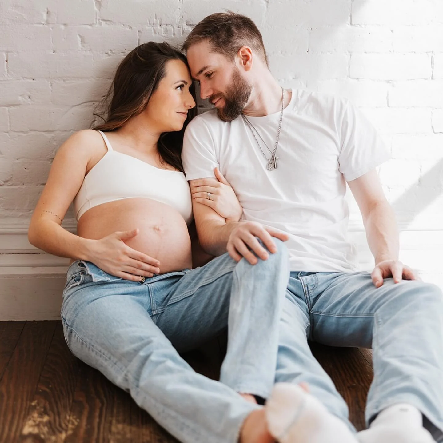 Little Miss Vielhak 🤍

So honored to be asked by my sweet friend to capture her maternity photos. The most precious little family 🫶🏼

#coloradomaternityphotographer #wyomingmaternityphotographer #wyomingphotographer #coloradophotographer #wyomingn