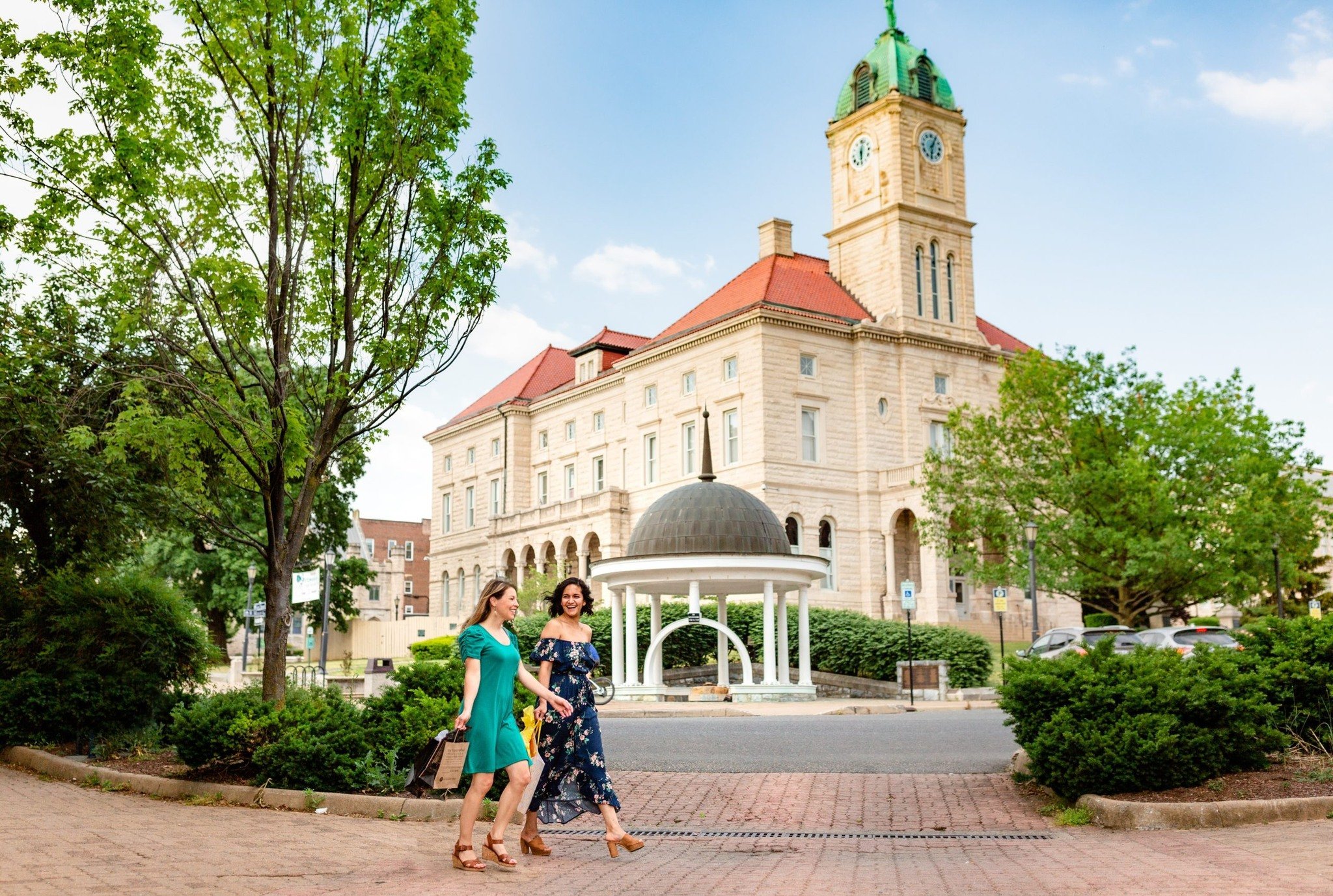 Experience the thriving arts culture of Harrisonburg during First Fridays, where our city comes alive with creativity, culture, and community.

Whether you're visiting for the weekend or enjoying an extended stay at our inn, this monthly event is a m