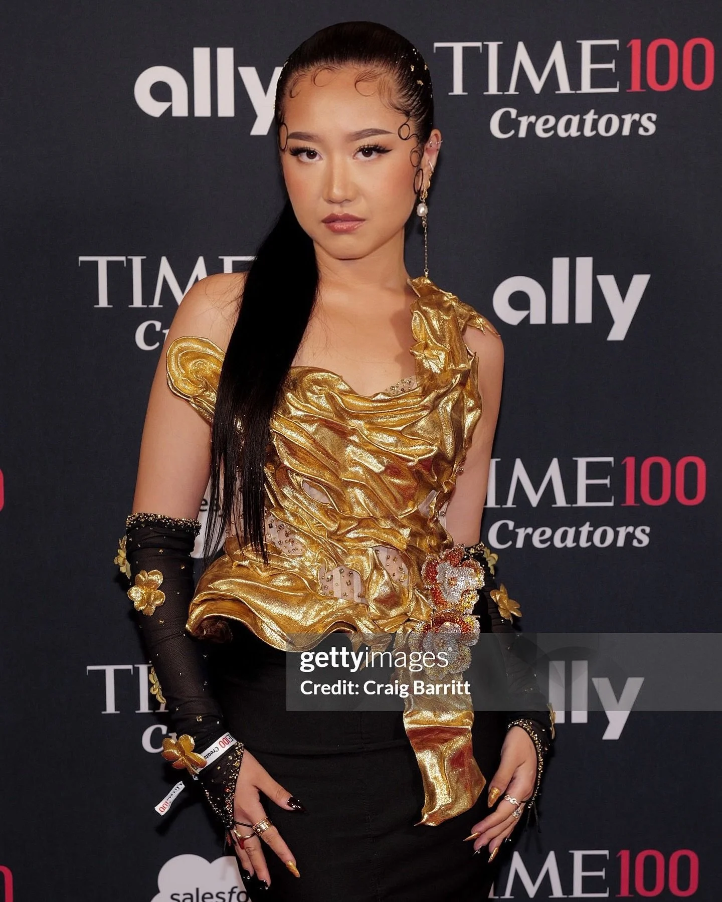 Thank you @itsheidiwong and @reinhardtkenneth for having me dress and accessorize you both wonderful creative creatures!

congratulations @itsheidiwong for making it to @time 100 creator 

Styled by @xx_anaka_xx in @dianamputri , @theiajewelry.co @fl