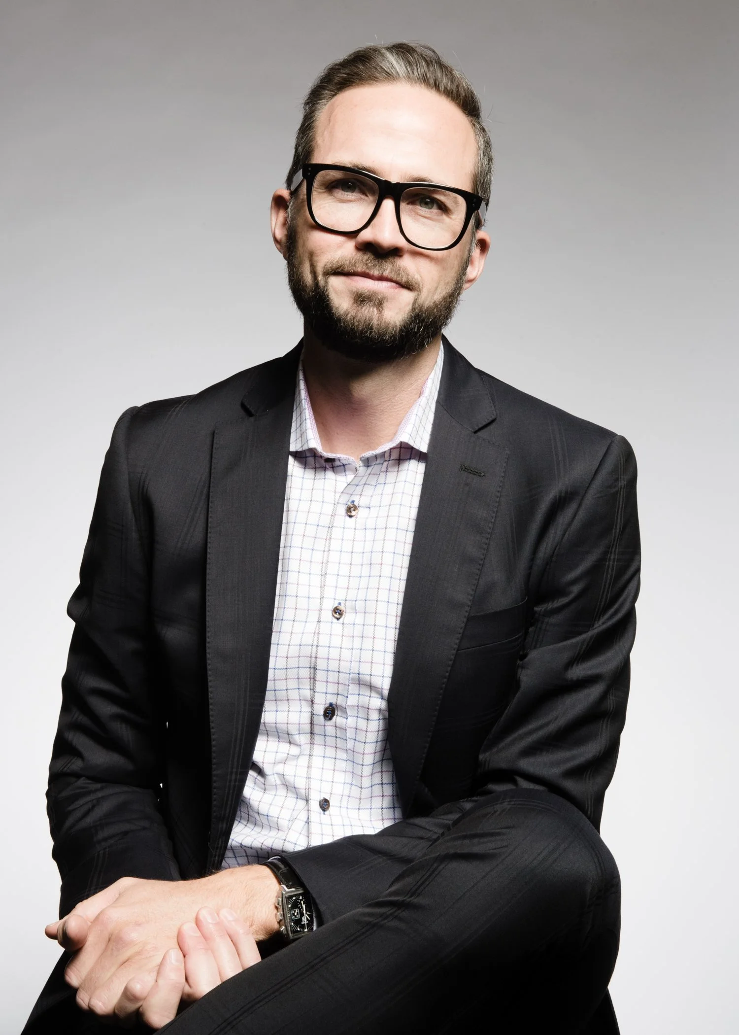 016studio-location-toronto-headshot-photographer.jpg