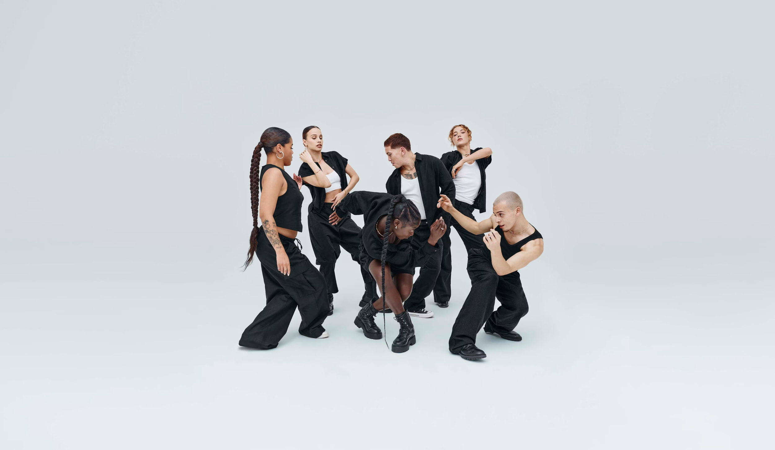 1709059897-all01_24_sp_gg_of_group_shot_5_0197_lr.png
