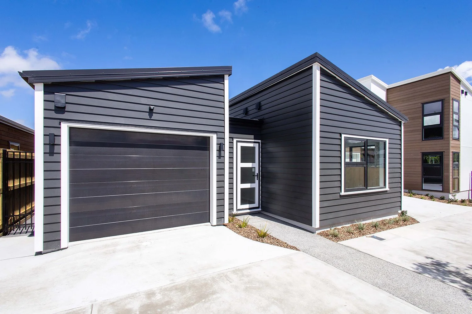 Onetangi Built at 74 Seddon Street