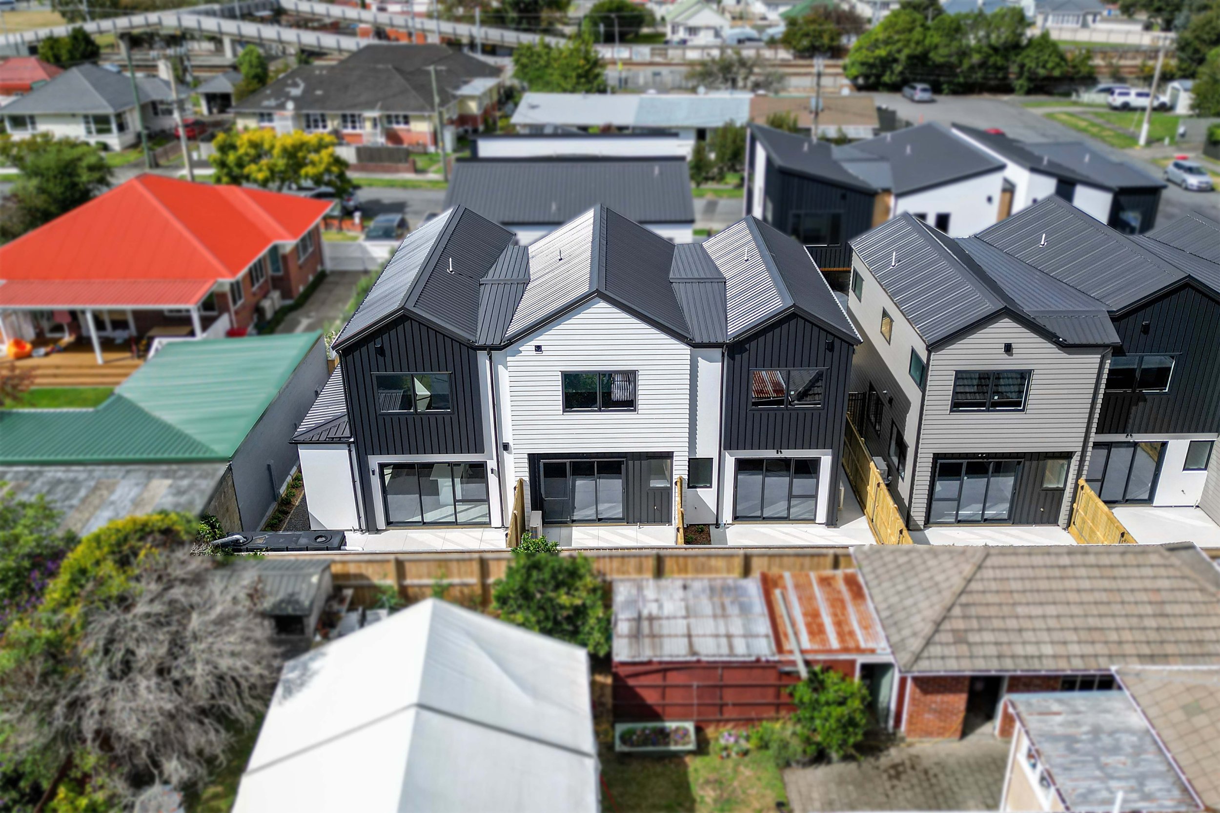 Lake Manapouri Built at Bathurst Street