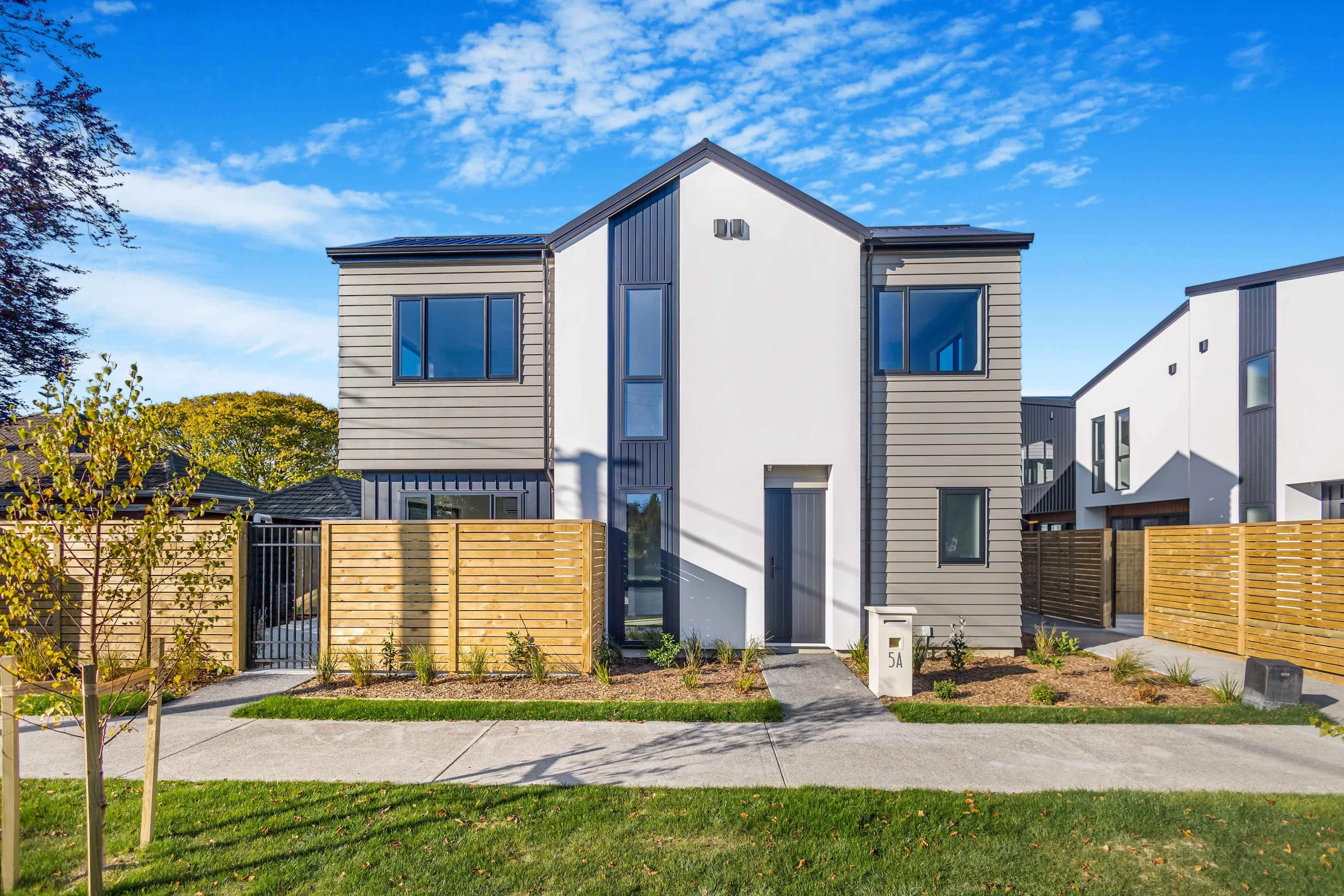 Lake Te Anau Built at Bathurst Street