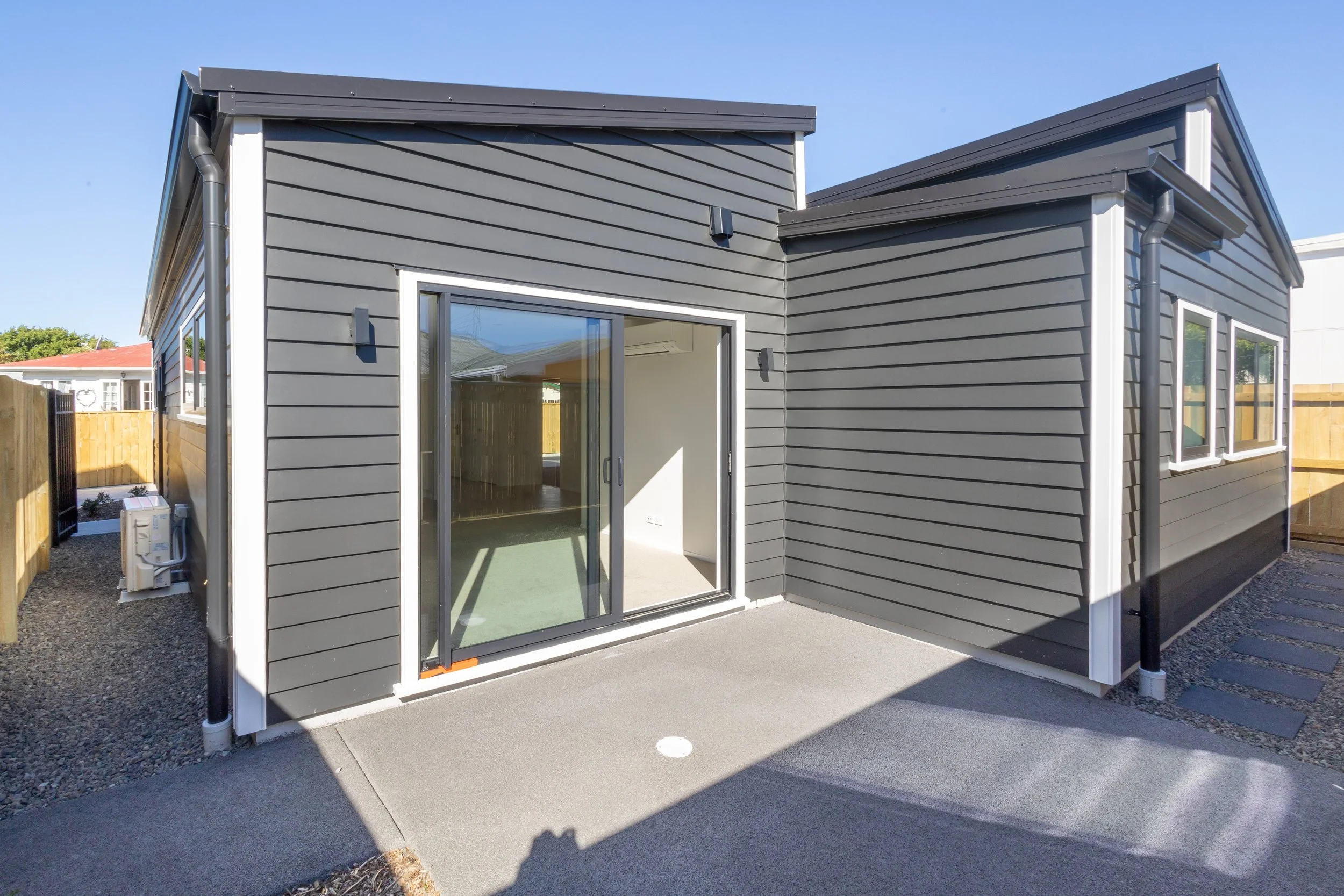 Onetangi Built at 74 Seddon Street