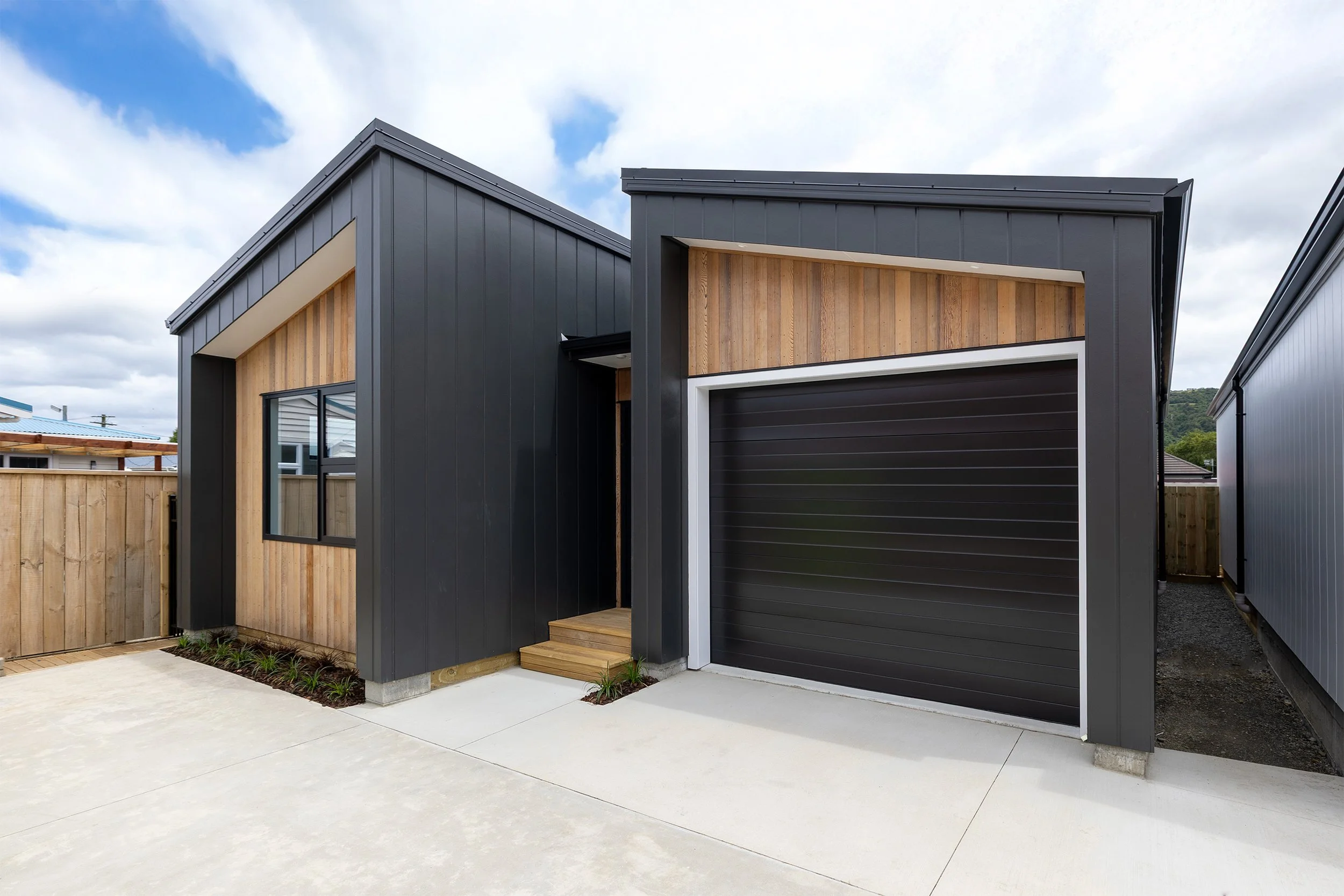 Ruakākā Bay Built at 1105a High Street