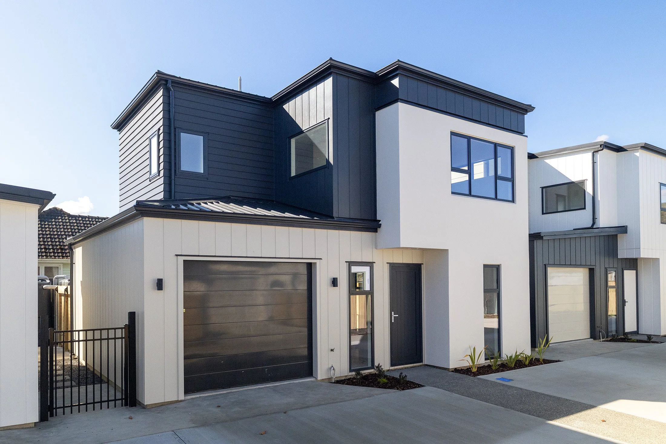 Waikanae Beach Built at 996b Taita Drive