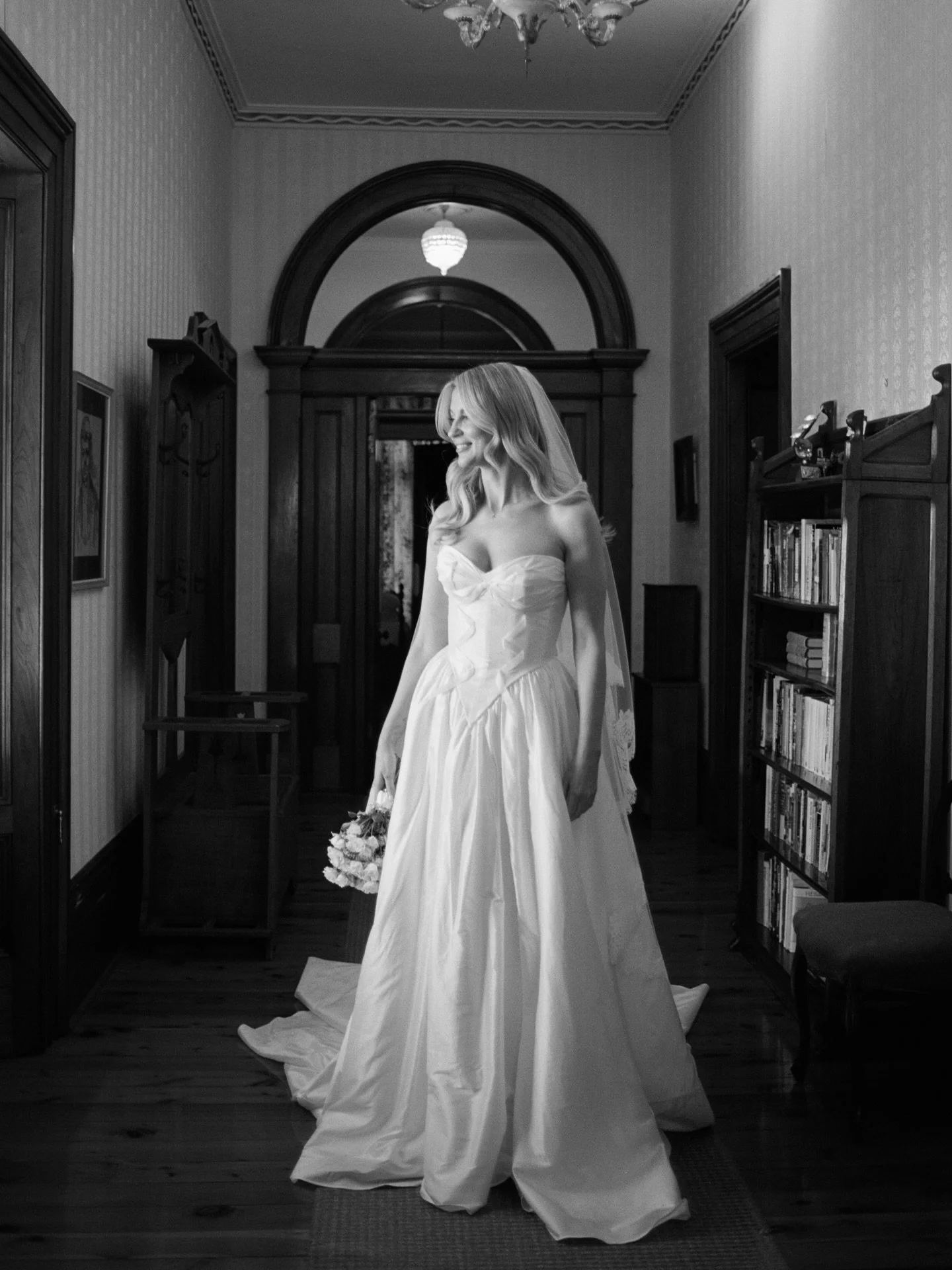 A moment for Ashley &amp; Alexey🤍

At the beautiful @jimbourhouse Captured by @kerynsweeneyphotographer 🤍

Venue @jimbourhouse 
Photographer @kerynsweeneyphotographer 
Videographer @joelandcourtneyfilms 
Florist + Stylist @studiomonfleur 
Hair @eli