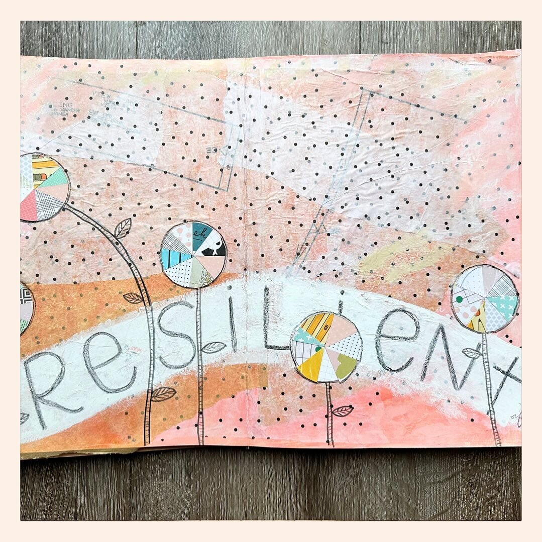 One of my outlets for processing difficult emotions is through art journaling. I share this practice in Wholehearted Creative Connection, my membership group. Wanna join? Link in bio. 💖