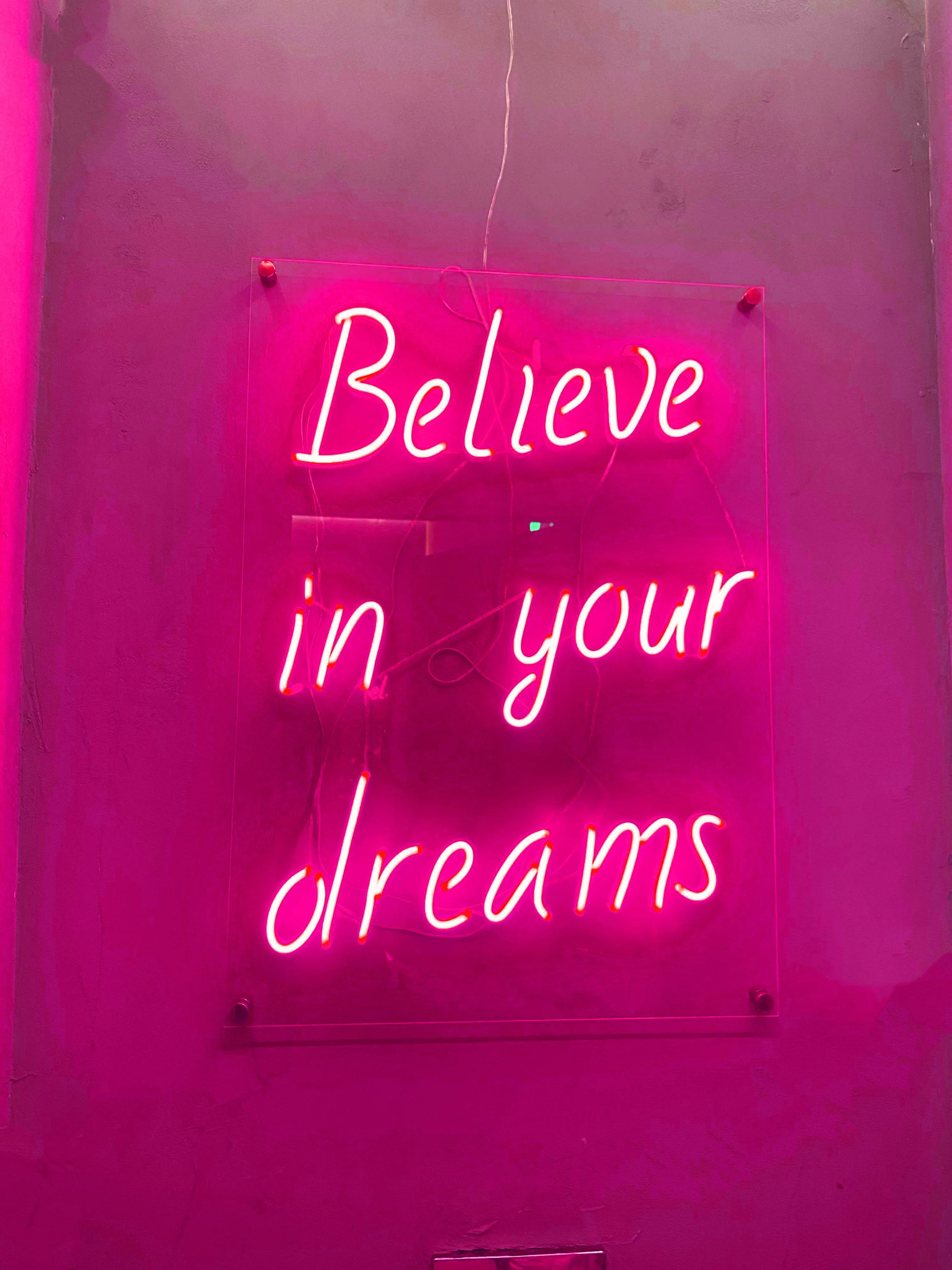 How to Control Your Dreams: 5 Lucid Dreaming Techniques for Beginners