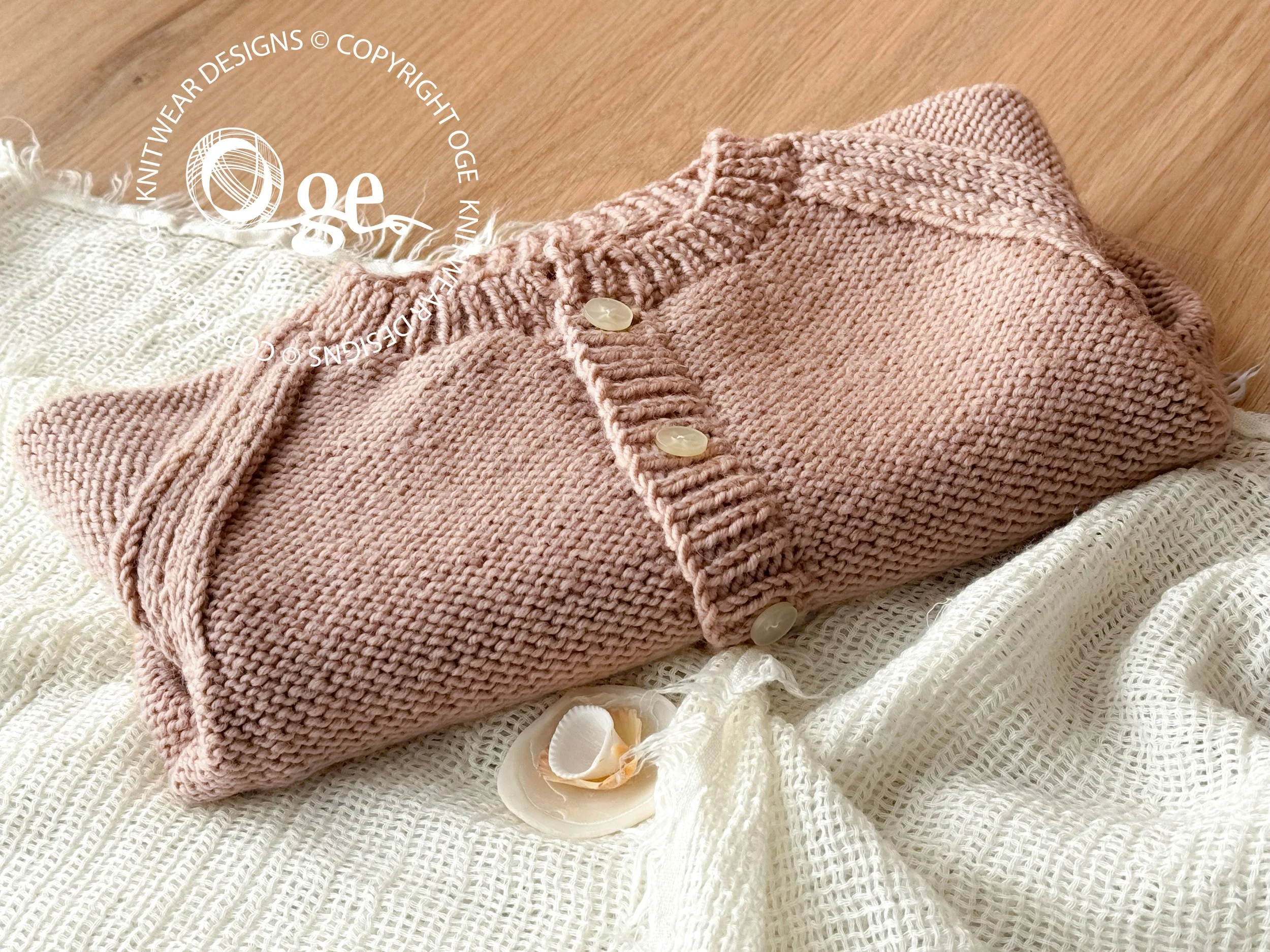 KNITTING PATTERN -- Raglan sleeve cardigan with little owls - P079