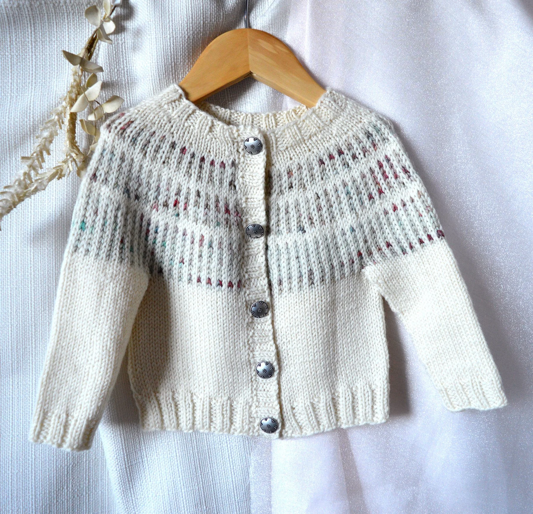 KNITTING PATTERN               -- Lillesand Sweater - P155