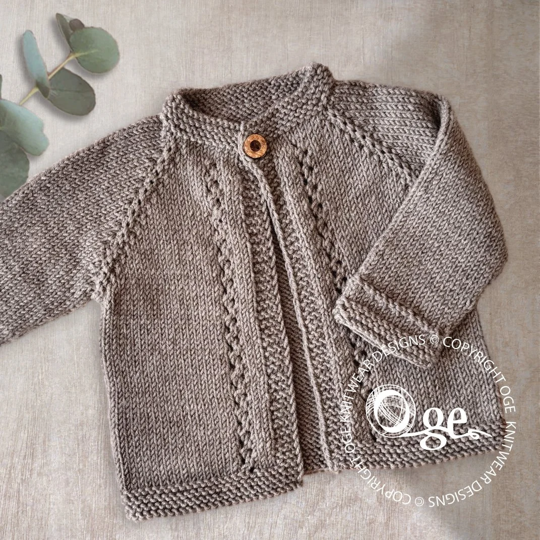 KNITTING PATTERN -Triveres Cardigan - P303