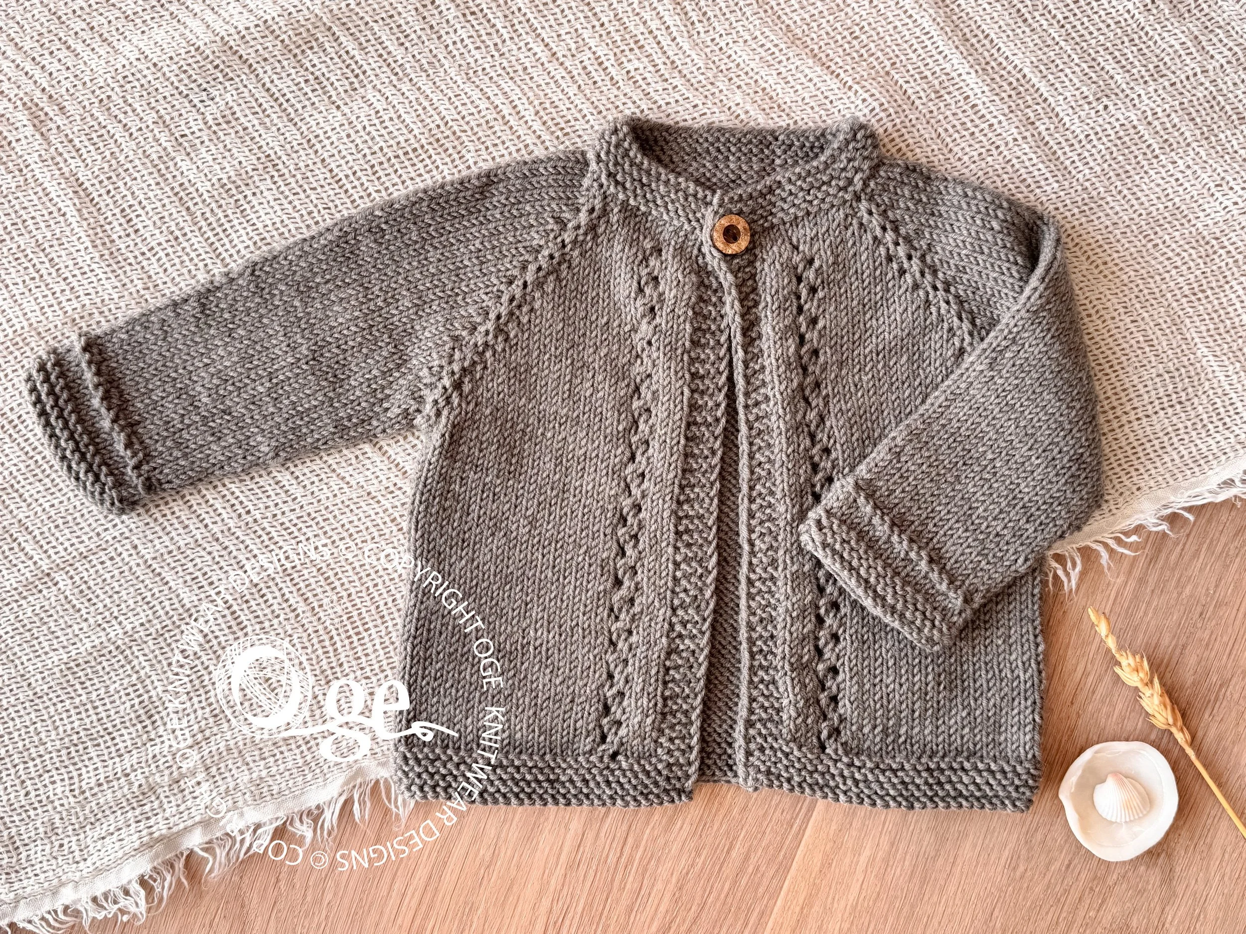 KNITTING PATTERN -Triveres Cardigan - P303