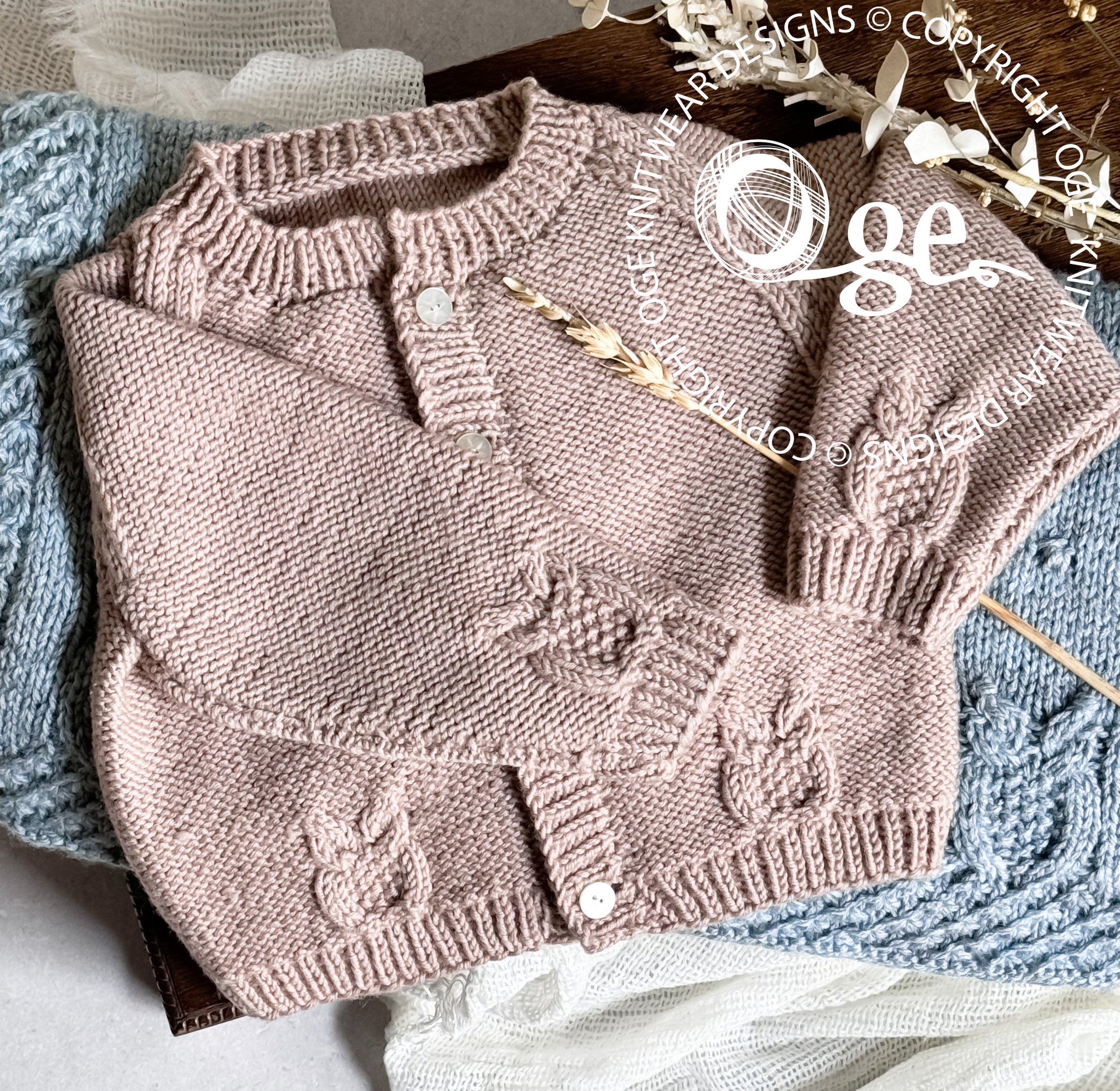 KNITTING PATTERN -- Raglan sleeve cardigan with little owls - P079