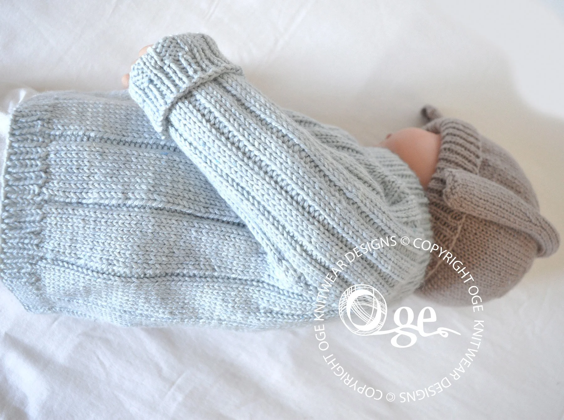 KNITTING PATTERN -- Linsey Sweater - P295