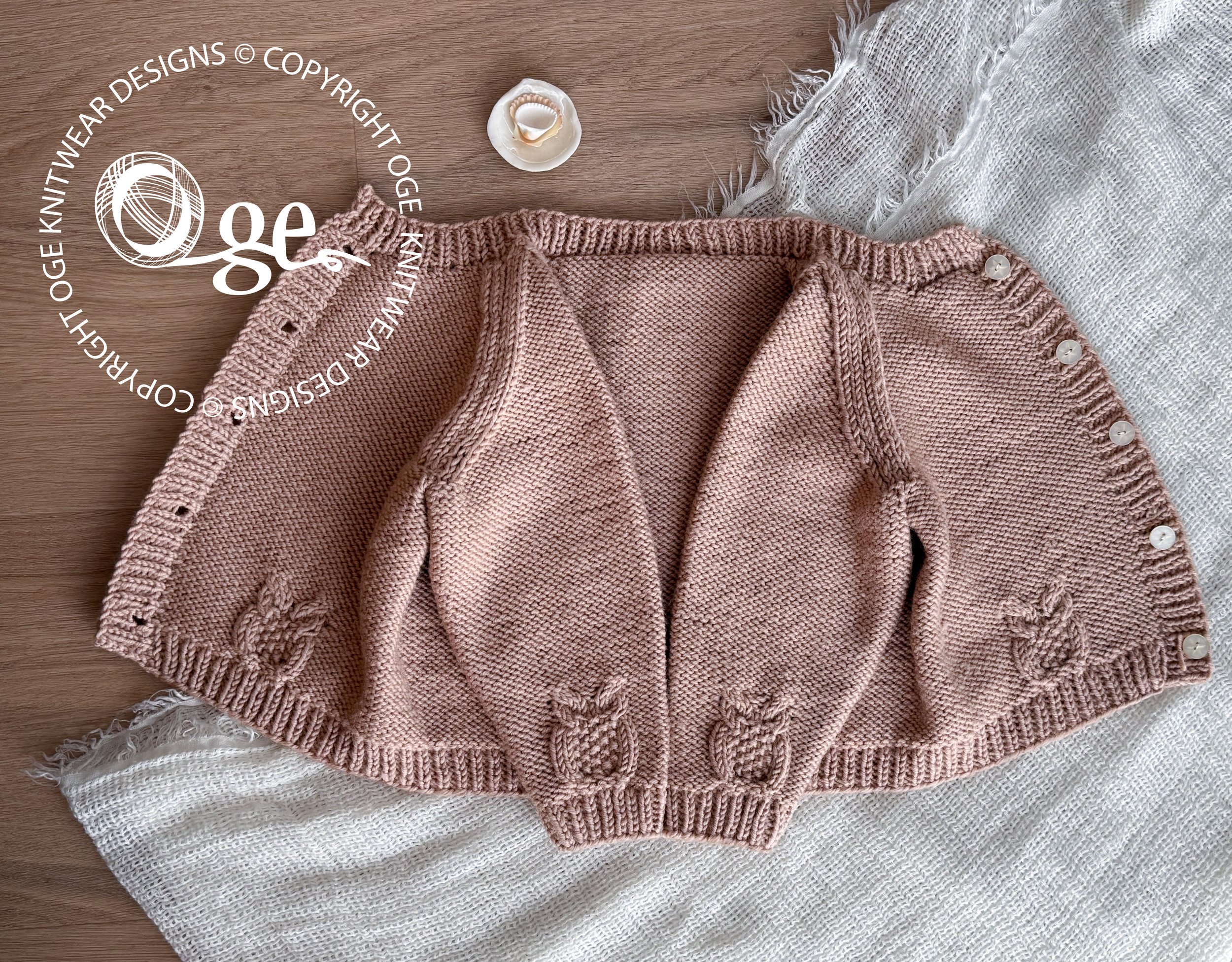 KNITTING PATTERN -- Raglan sleeve cardigan with little owls - P079