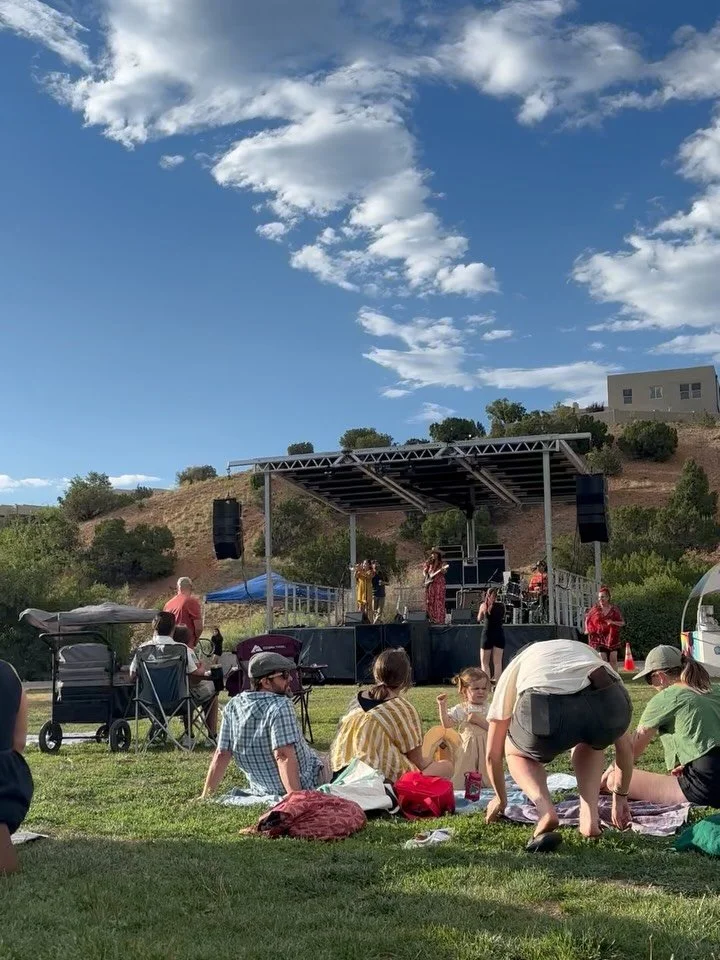 Dreams came true dancing to @soniadls and of course local celebrity @jordanwax.dzhordnvaks 

Summer Scene in full swing at Swan Park, complete with singing, crafts, melted snow cones, and toddler meltdowns. 

Thank you @lensic360 for always hosting f