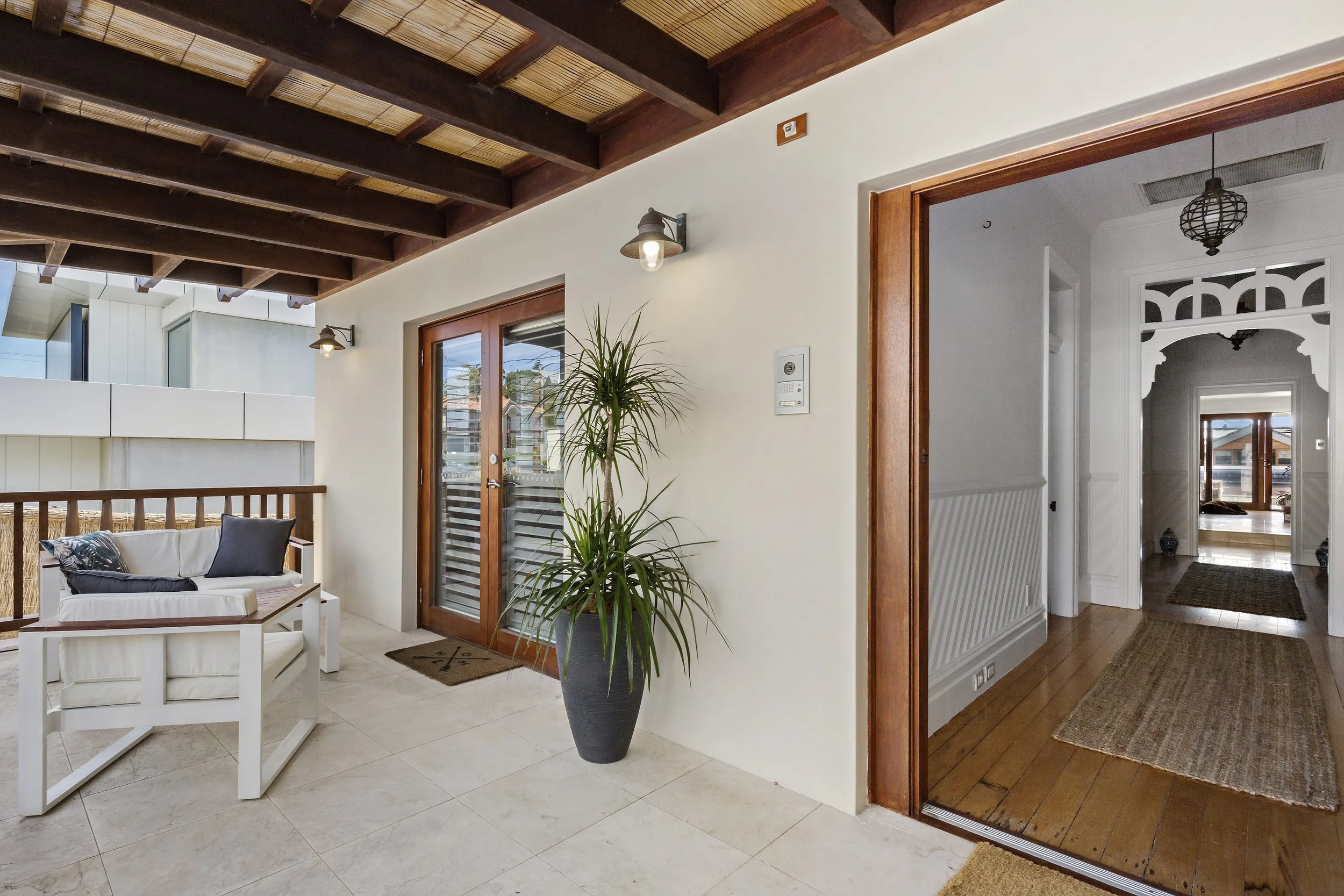 Fine timber carpentry of 17 Curry Street. A luxurious three story residence designed and constructed by Arcbuild's in-house design team.