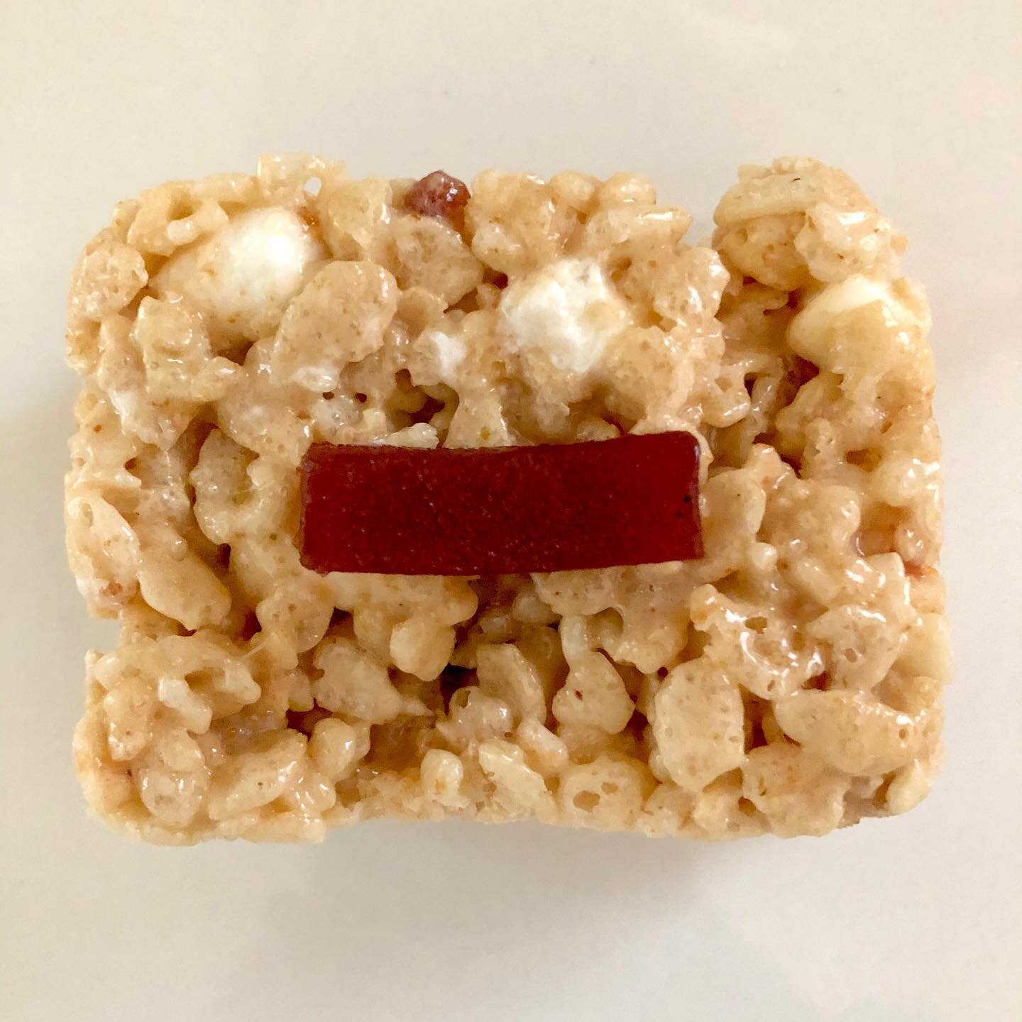 GUAVA RICE CRISPIE TREATS are back on the menu for May!

A taste of tropical paradise while we wait for summer!

-guava flavored rice crispie treat base
-guava paste cubes
-extra marshmallows 
-topped with a slice of guava paste

Available online &am