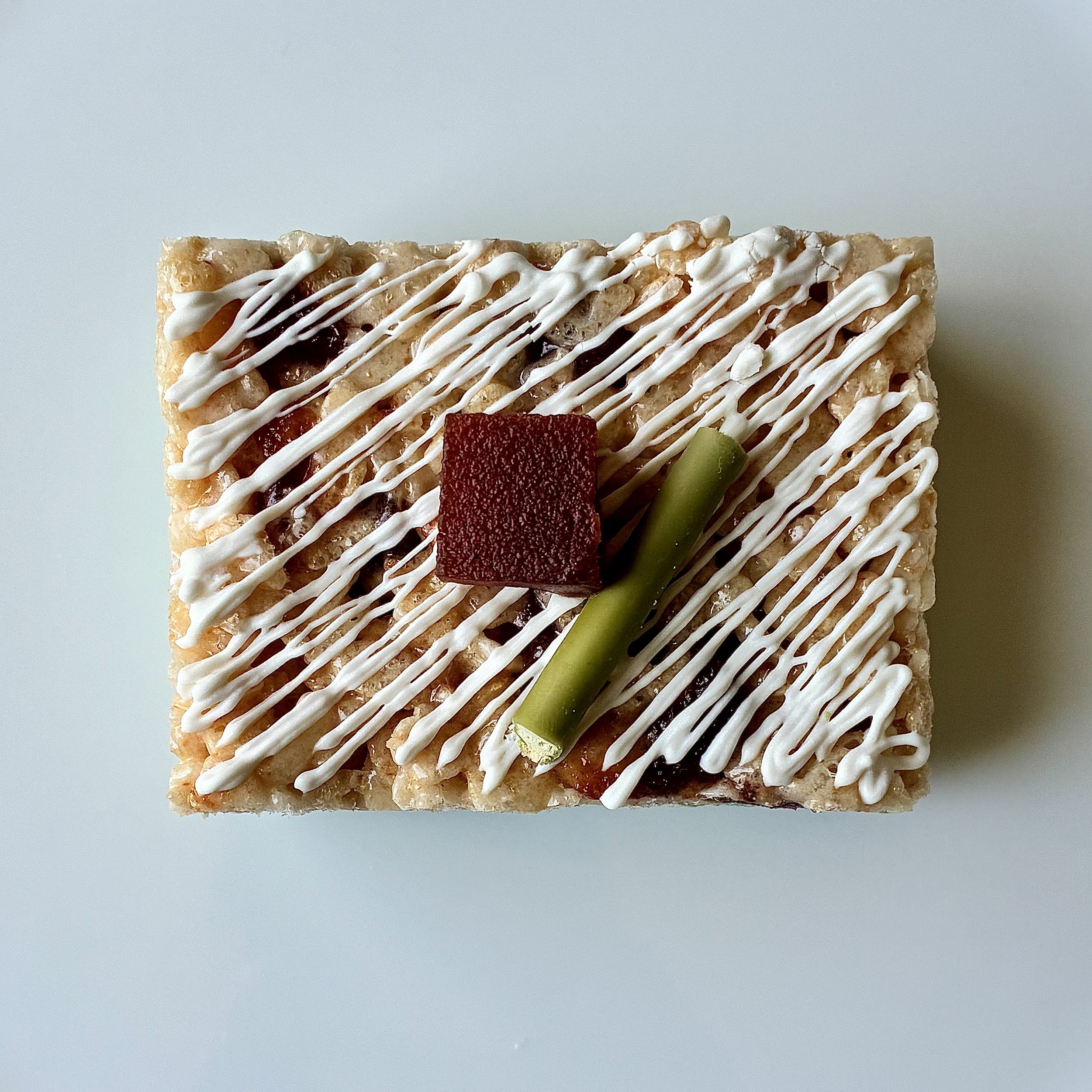 GUAVA MATCHA RICE CRISPIE TREAT