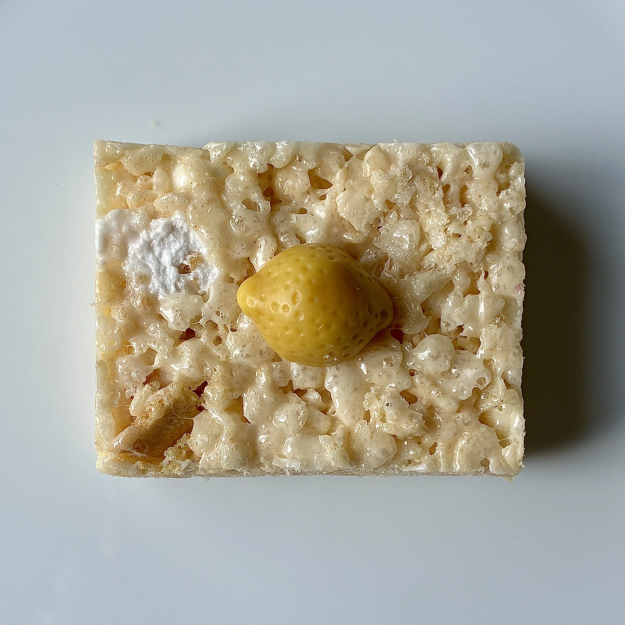 LEMON CHEESECAKE RICE CRISPIE TREATS