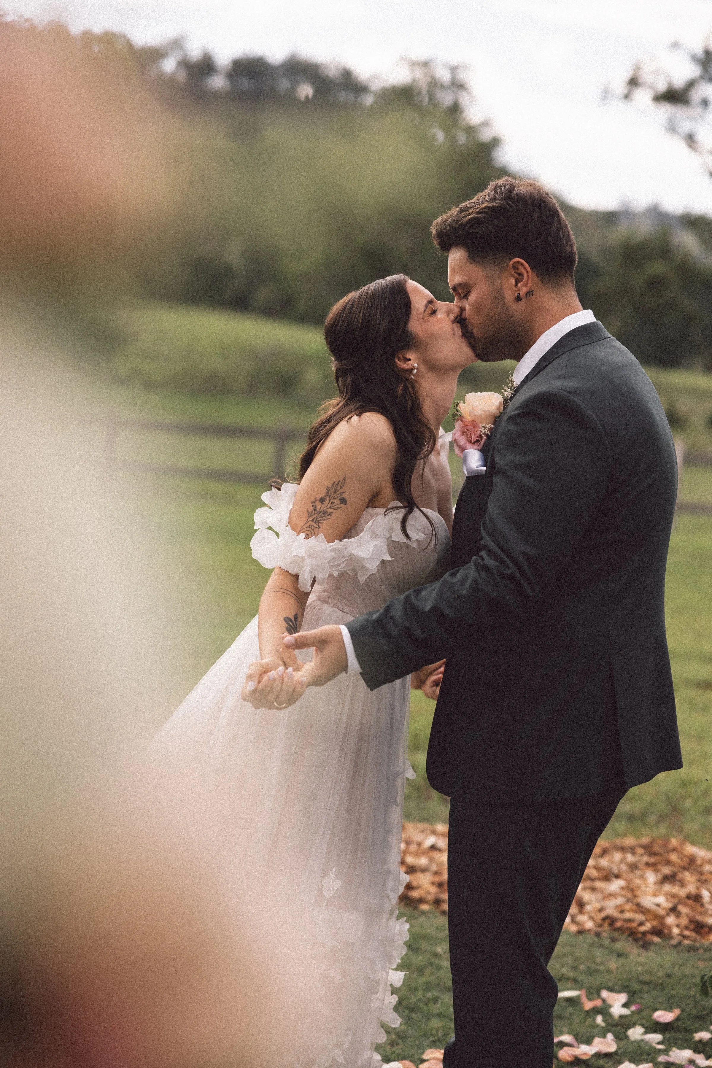 LeahZac-Elopement-WallaringaFarm-123.jpg