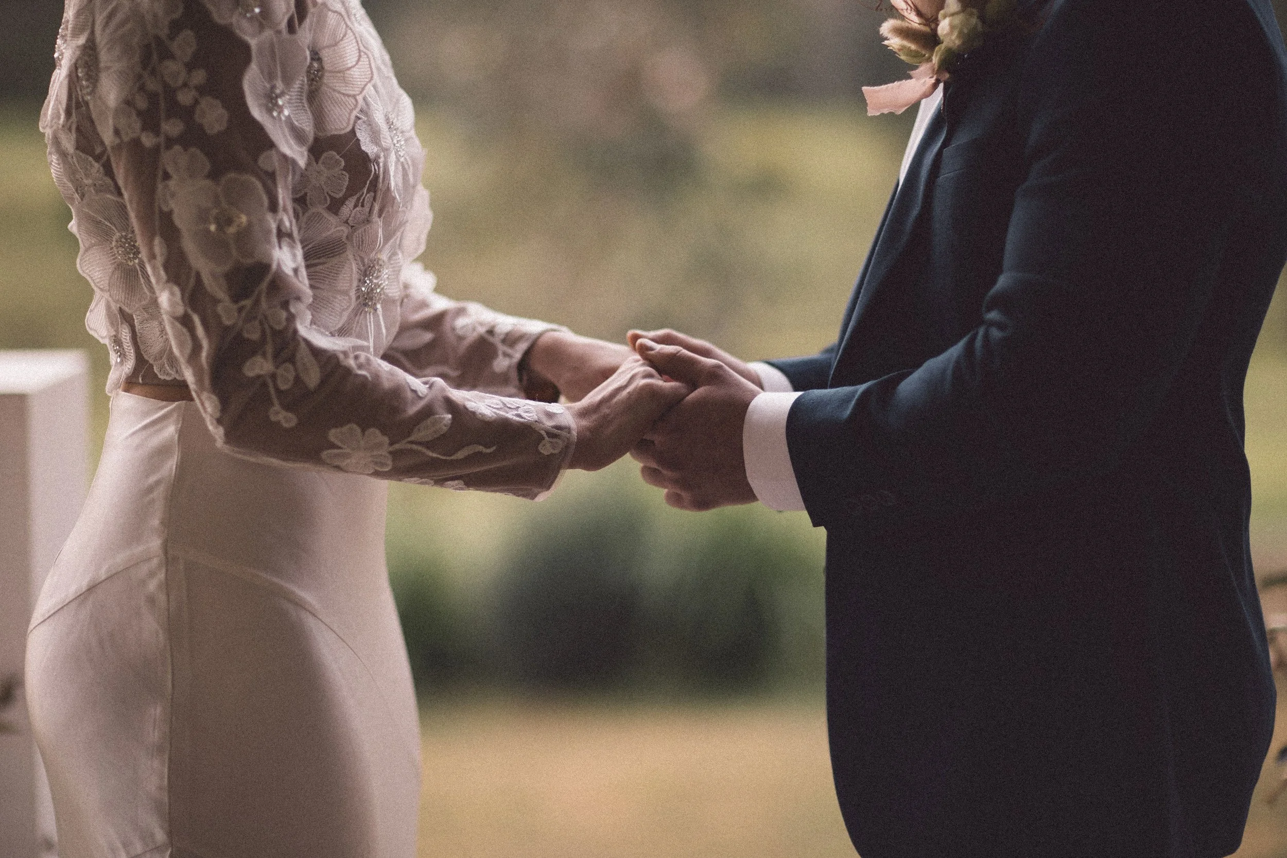 AlanaPerry-WeddingWallaringaFarm-114.jpg