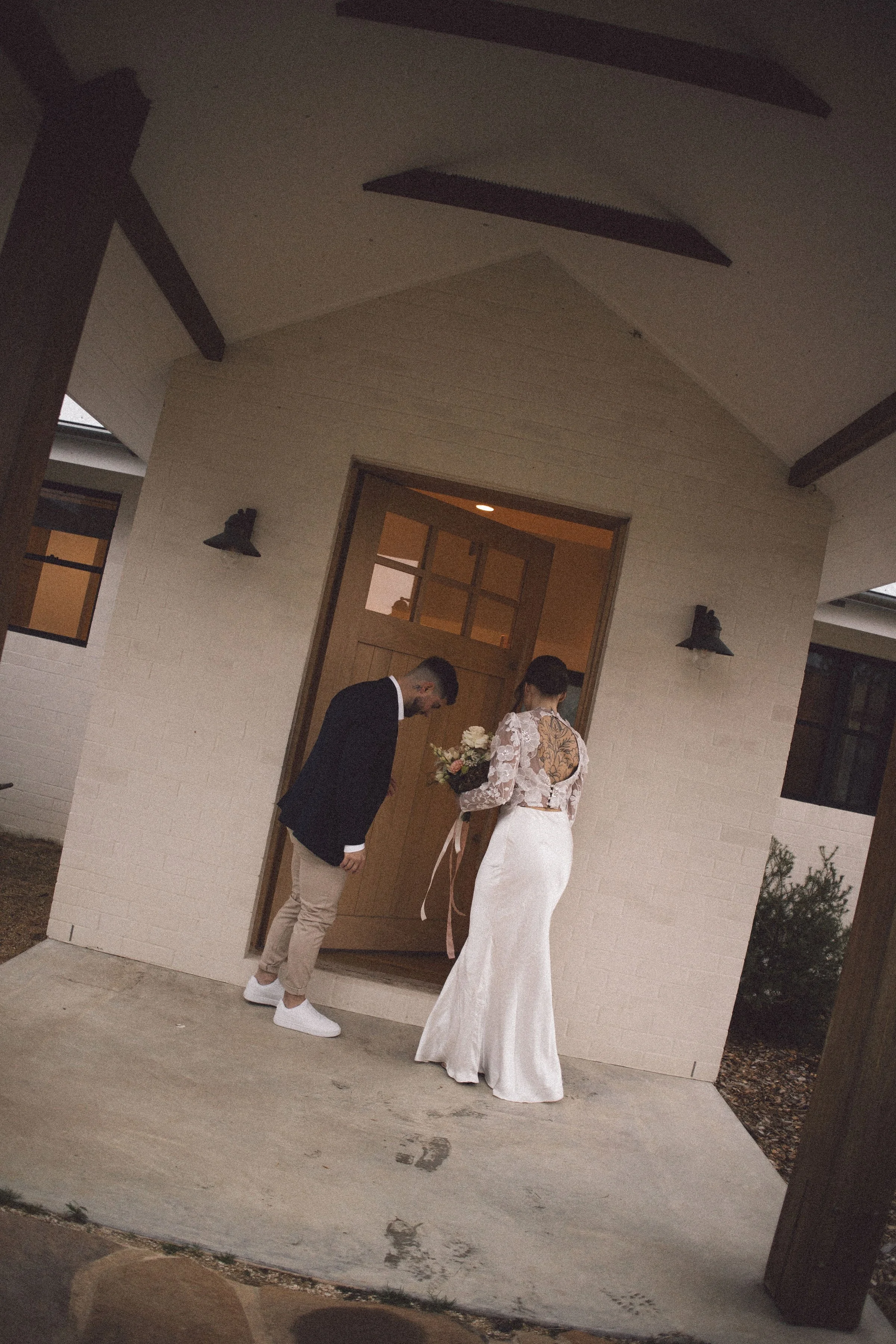 AlanaPerry-WeddingWallaringaFarm-253.jpg
