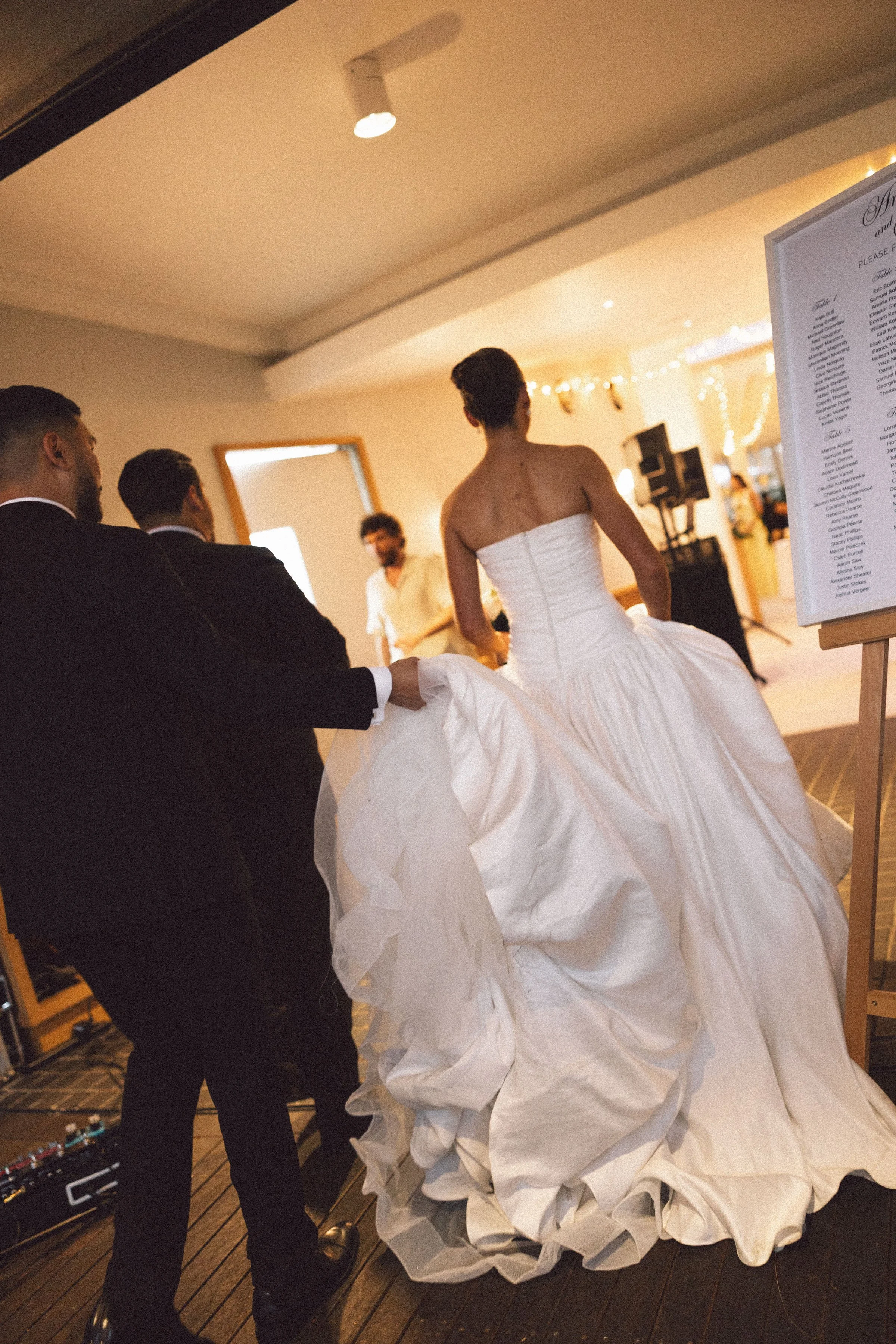 Amy+Aaron-TerraceontheDomain-Cocktail-91.jpg
